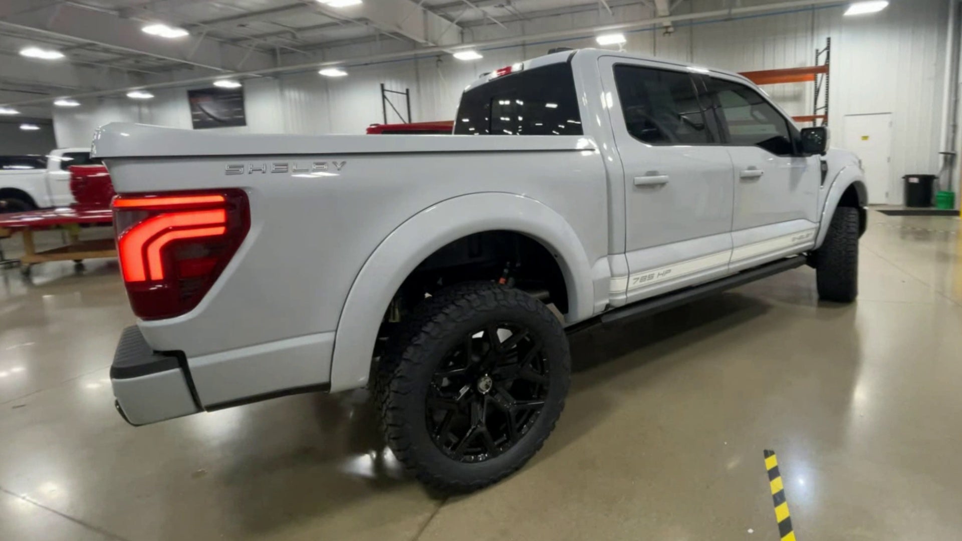 Vehicle Image 8