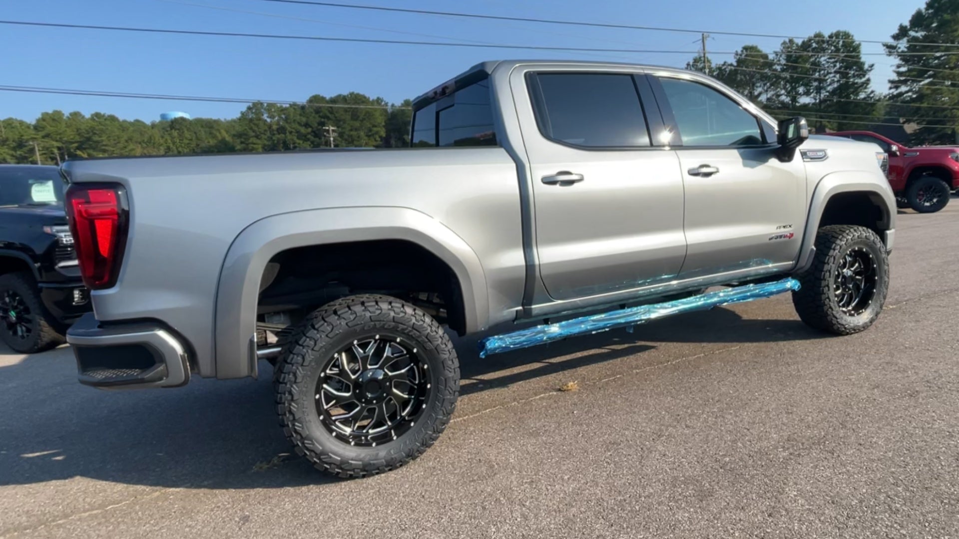 Vehicle Image 8