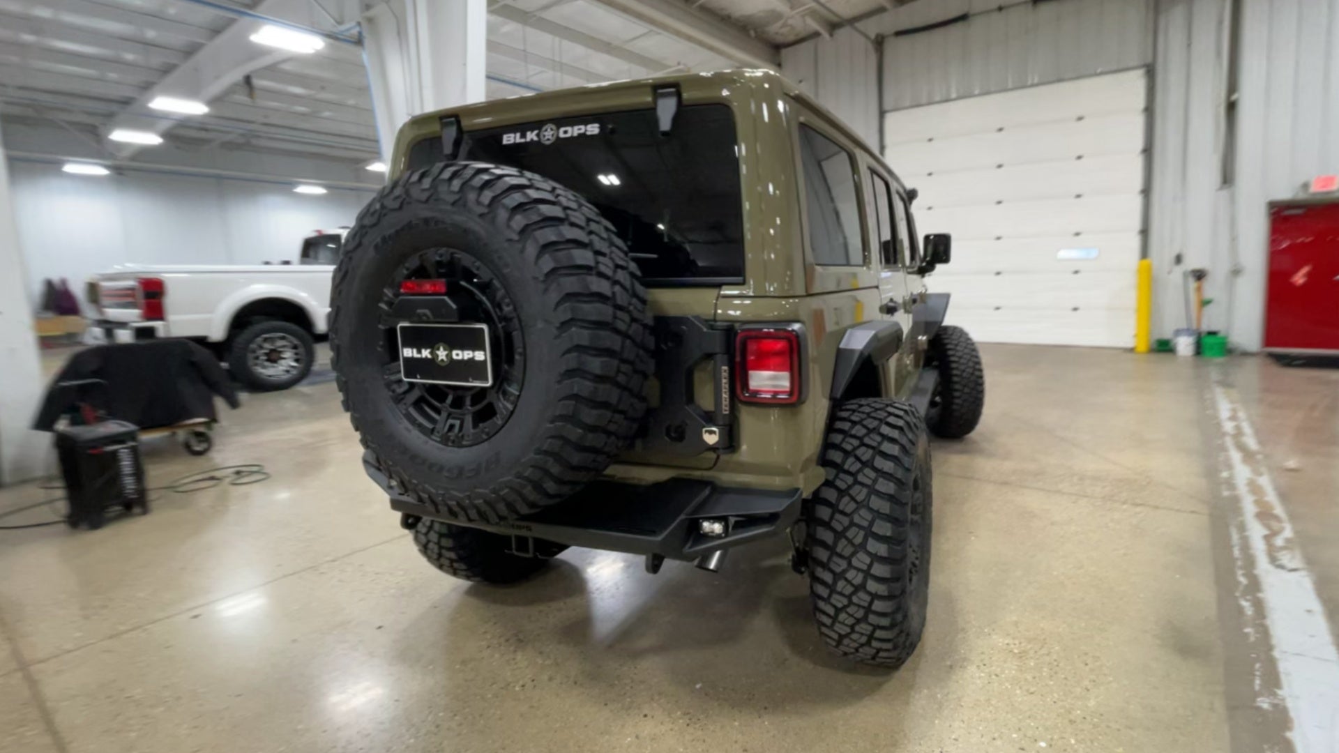 Vehicle Image 8
