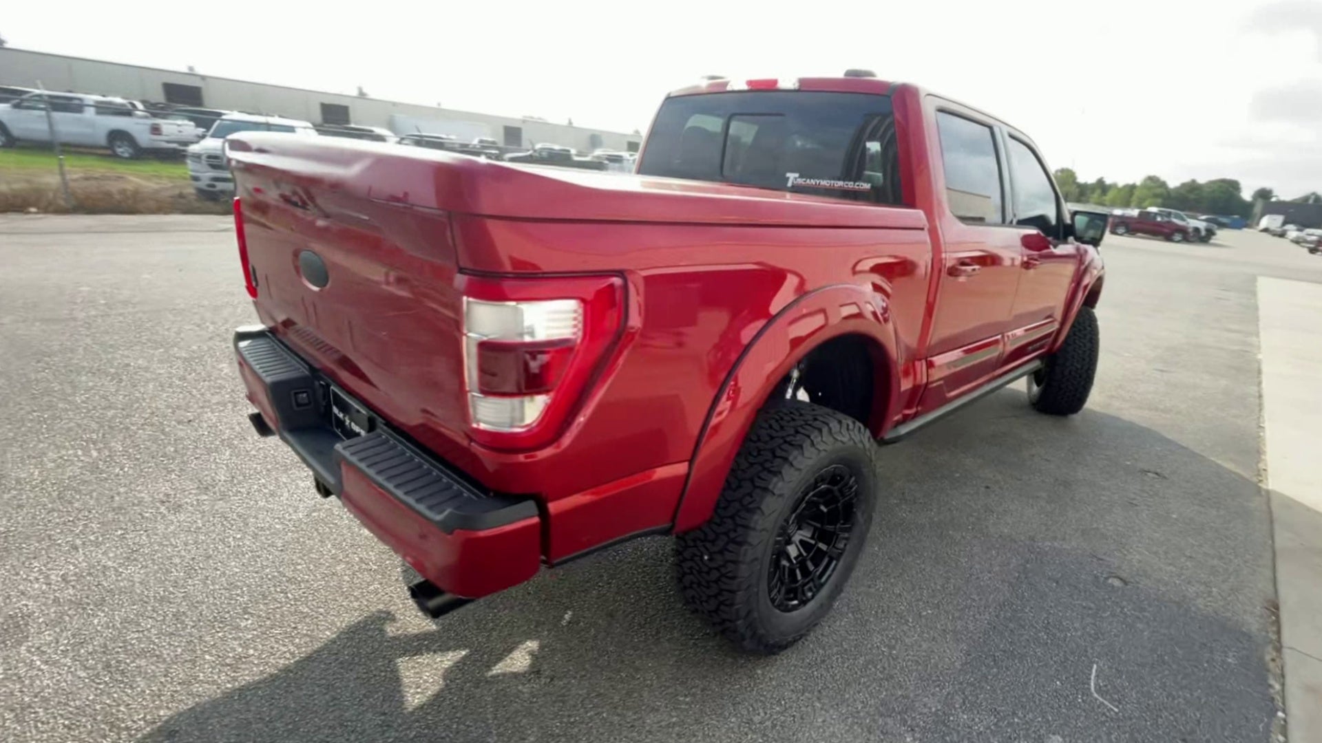 Vehicle Image 8
