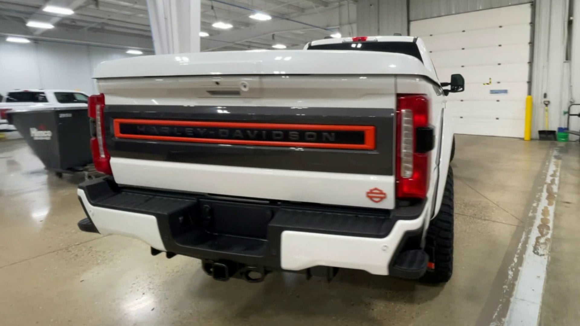 Vehicle Image 8
