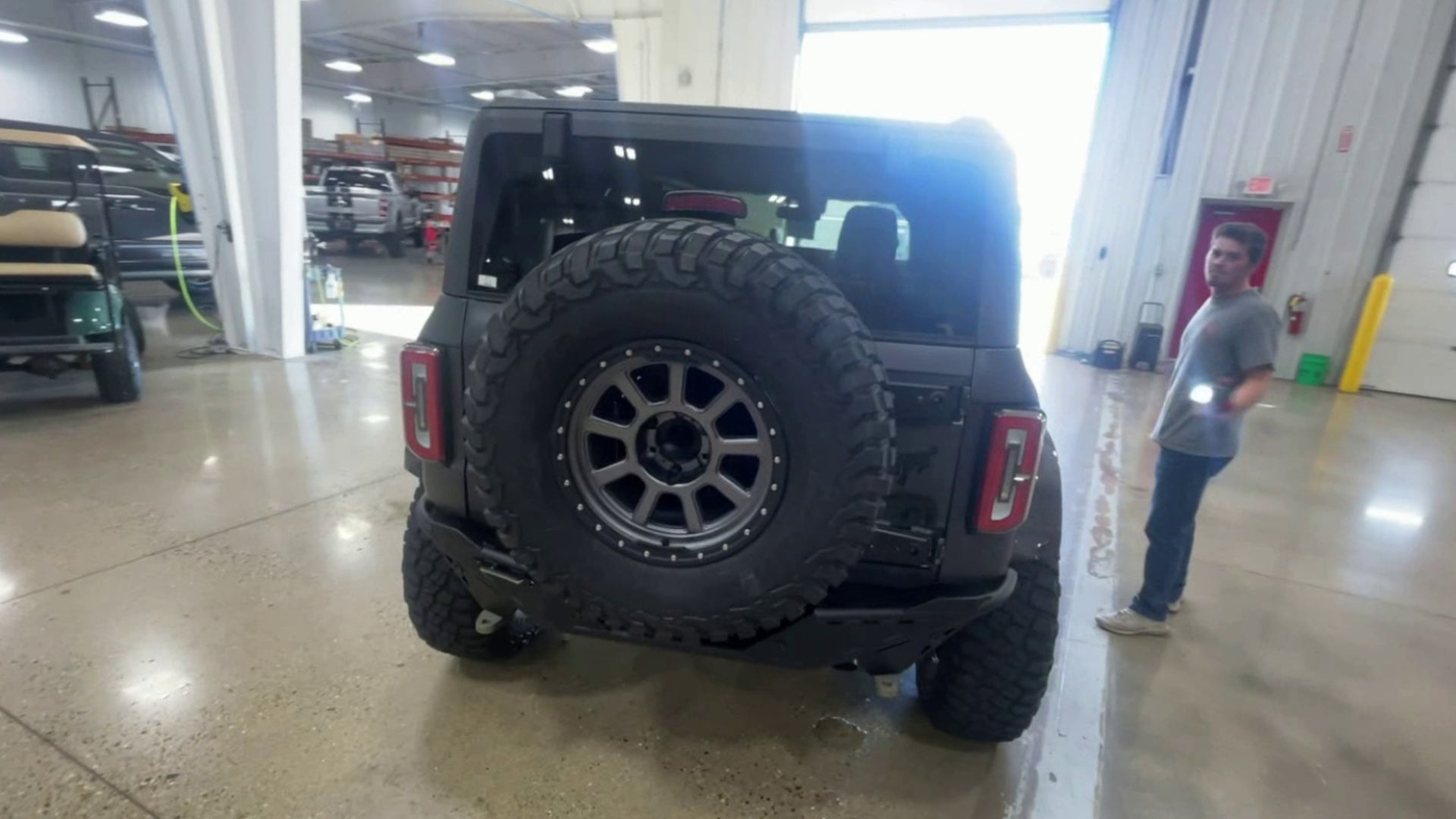Vehicle Image 8