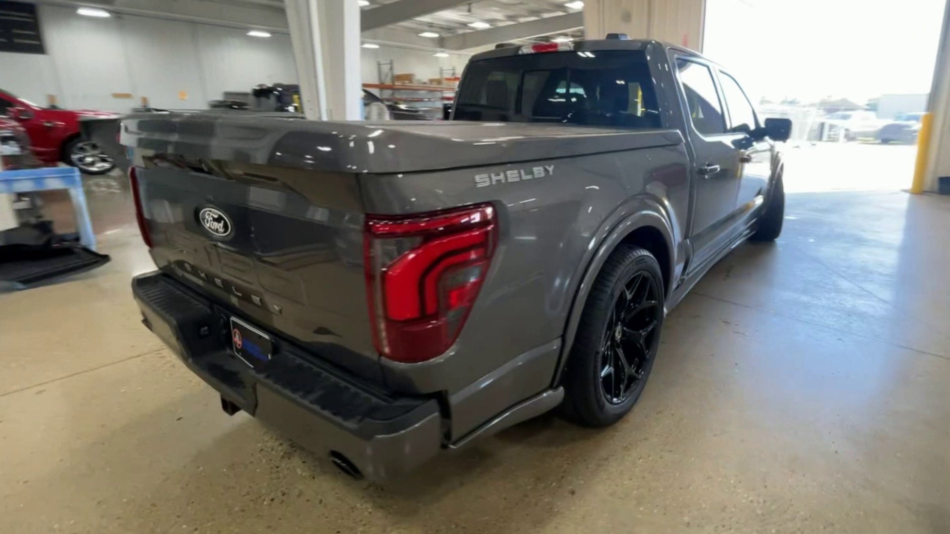 Vehicle Image 8
