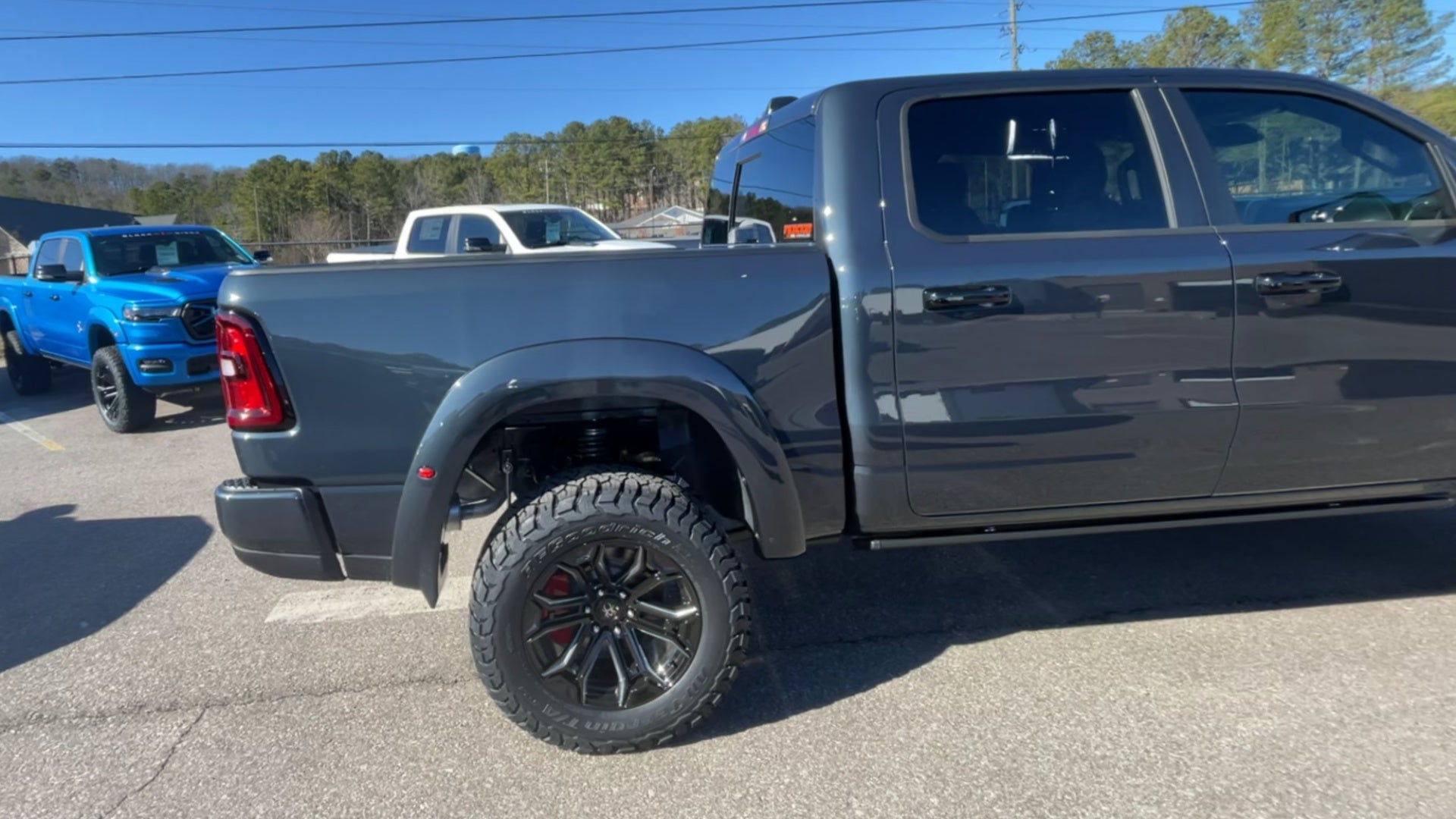 Vehicle Image 8
