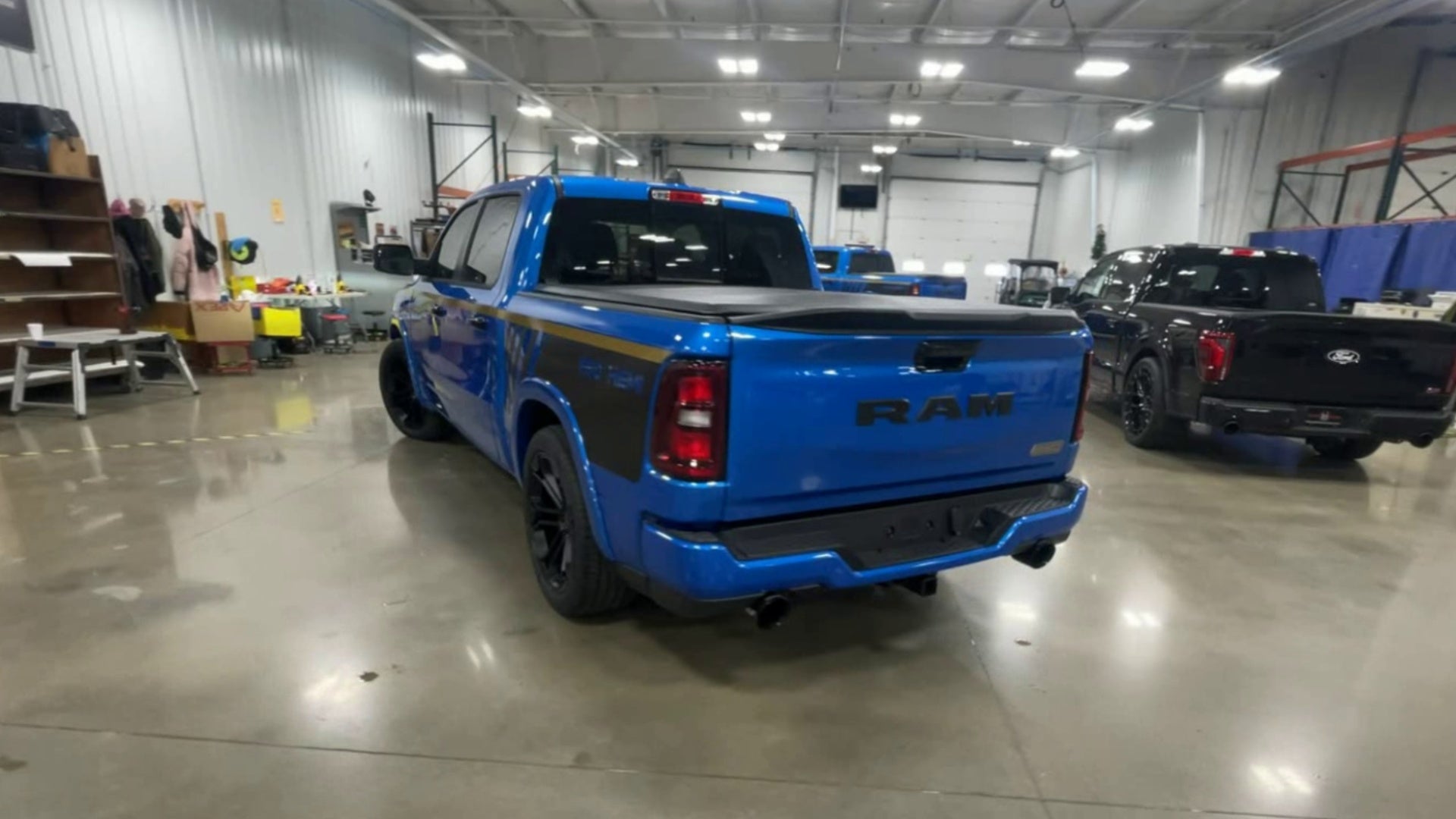 Vehicle Image 8