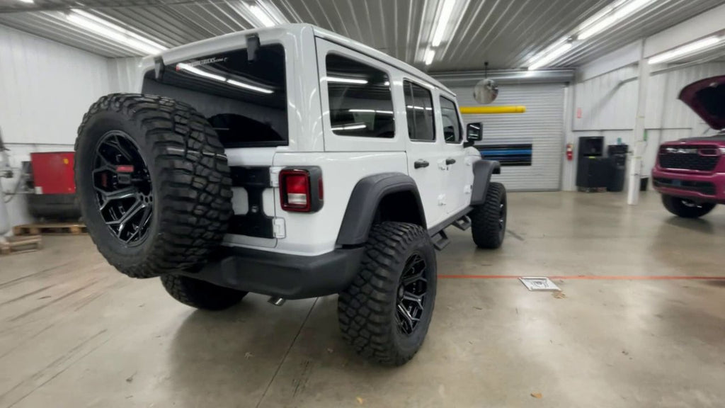 Vehicle Image 8