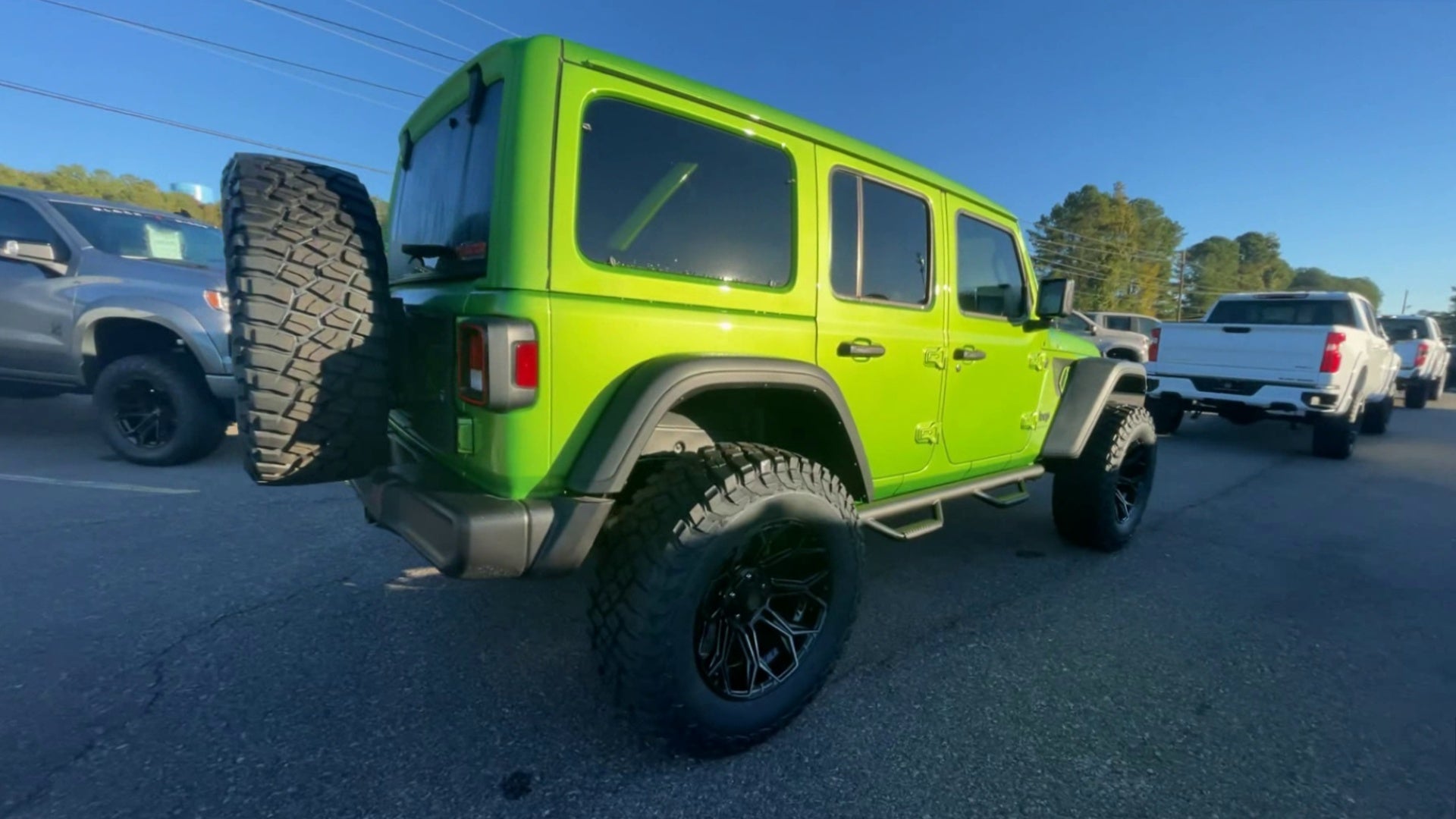 Vehicle Image 8