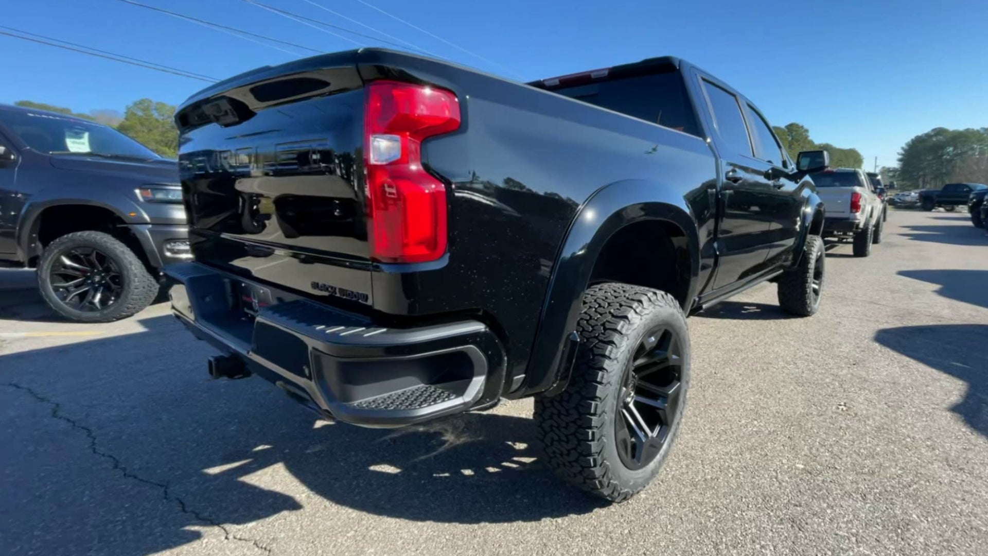 Vehicle Image 8