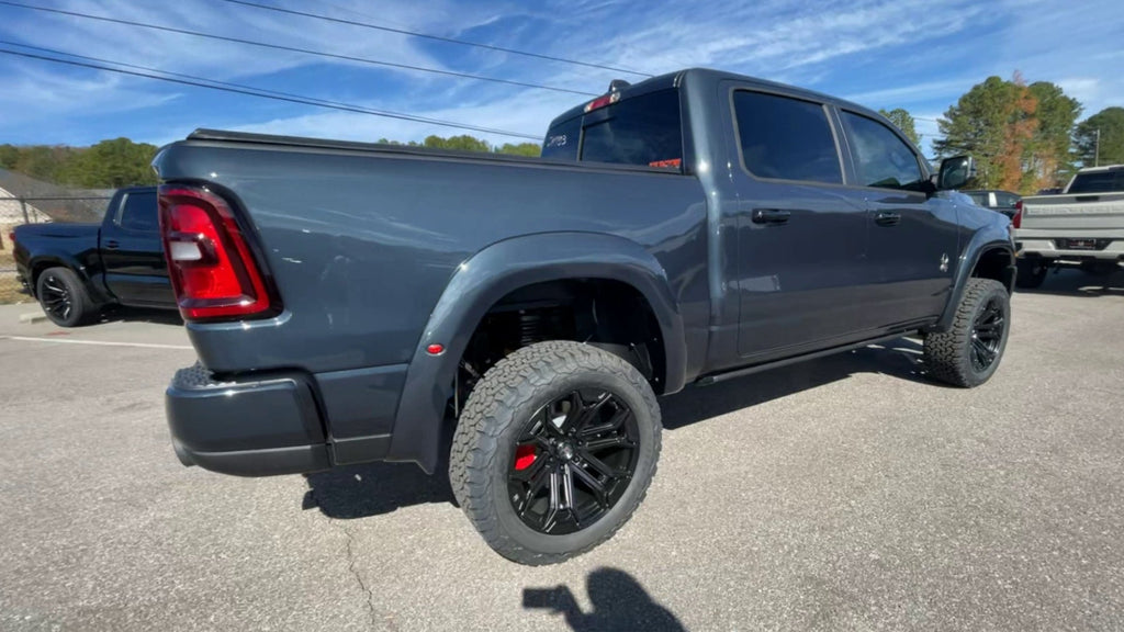 Vehicle Image 8