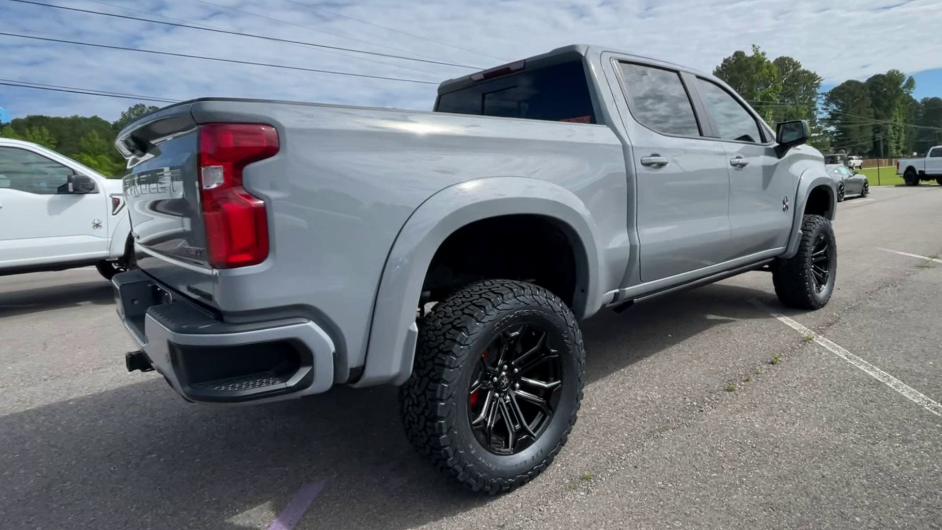 Vehicle Image 8