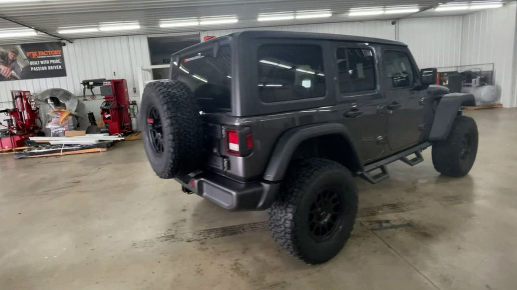 Vehicle Image 8