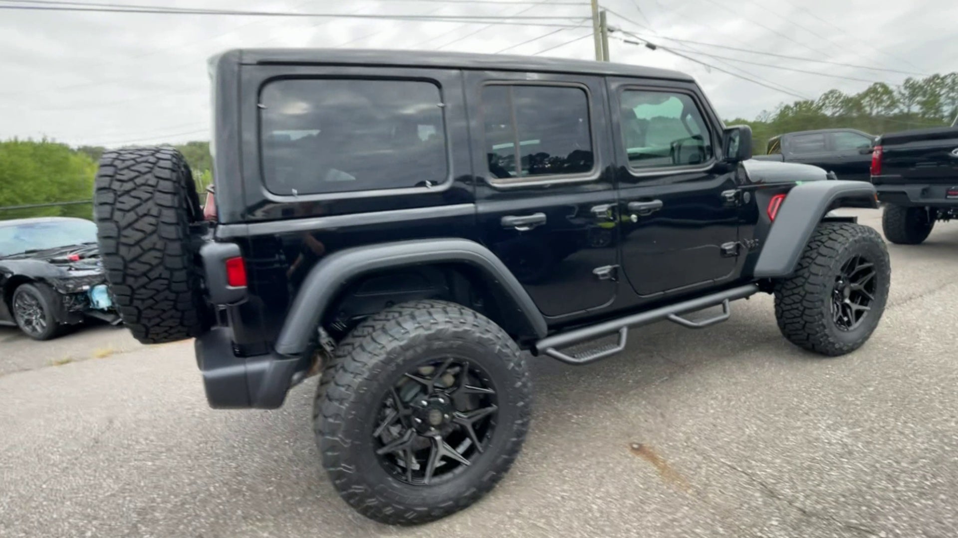 Vehicle Image 8
