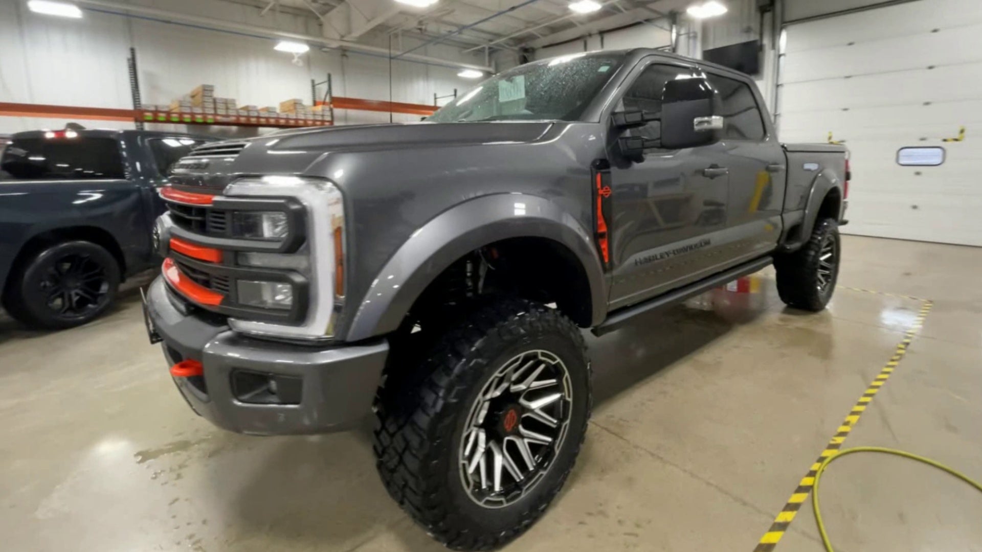 Vehicle Image 8