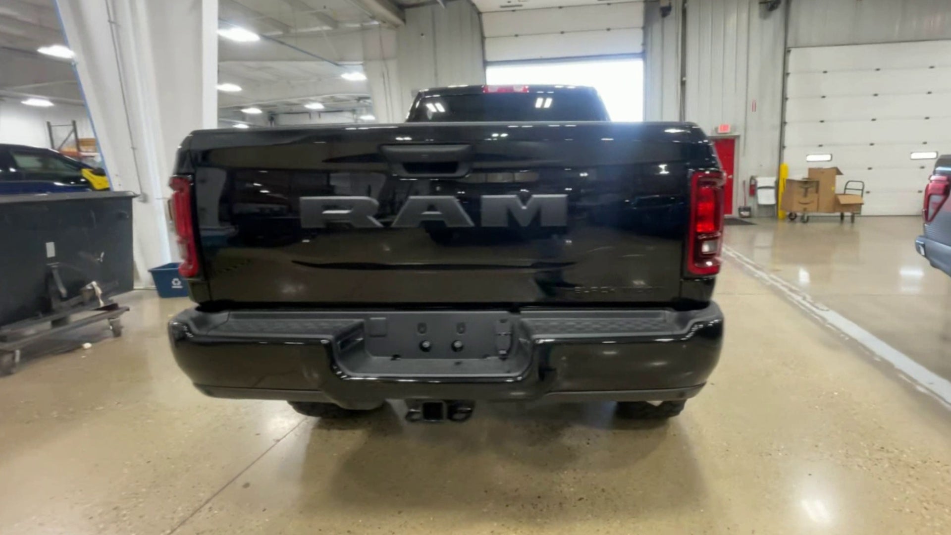 Vehicle Image 8