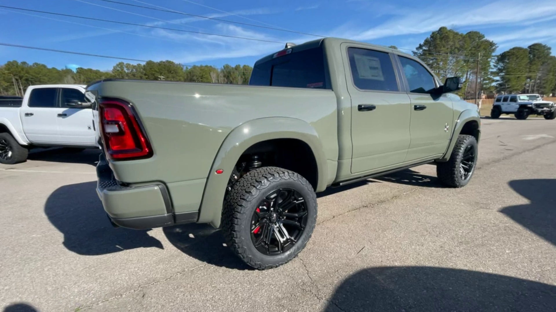 Vehicle Image 8