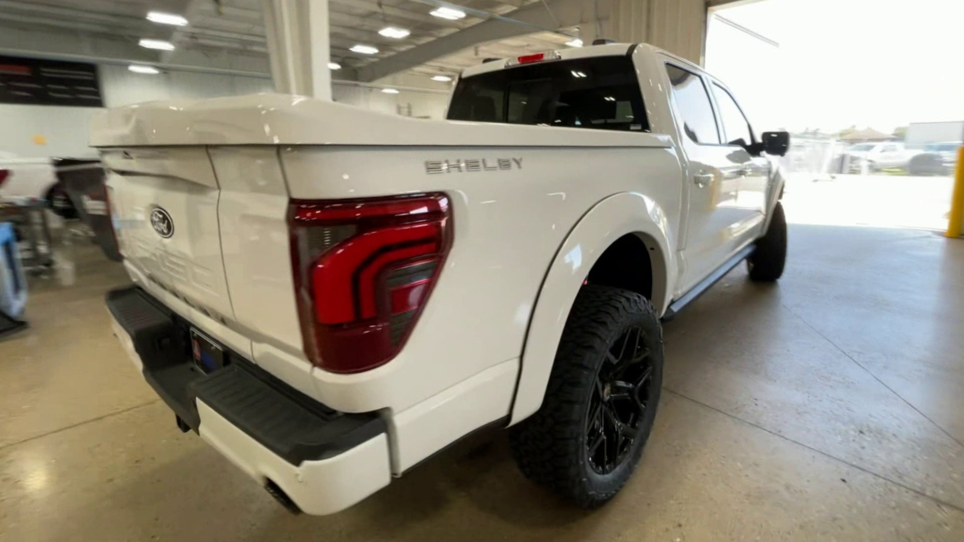 Vehicle Image 8