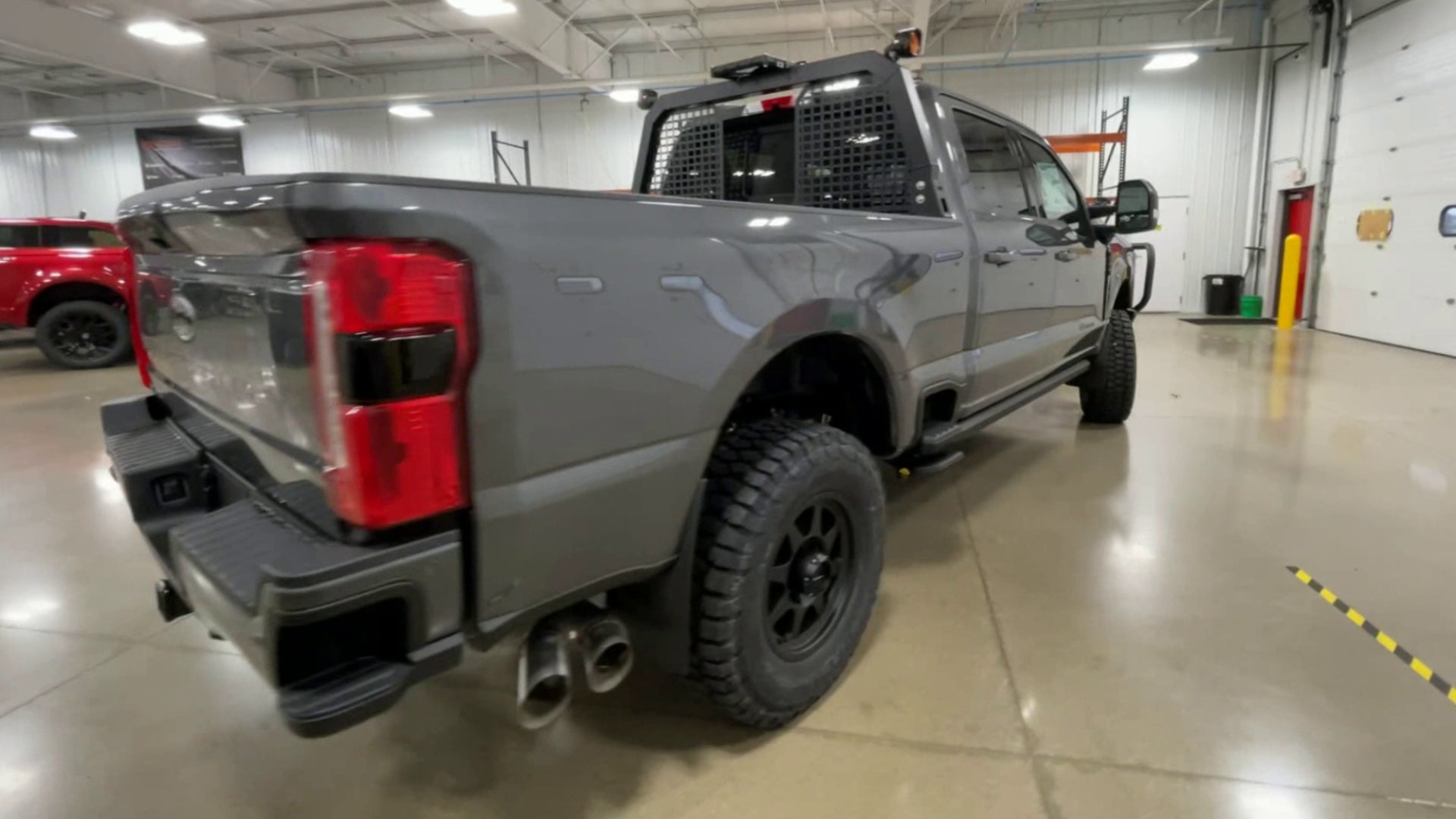 Vehicle Image 8