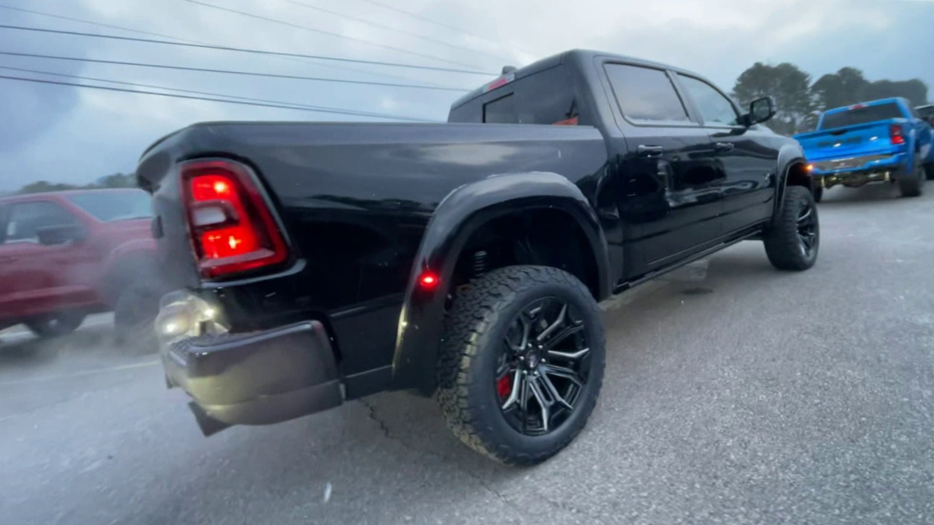 Vehicle Image 8