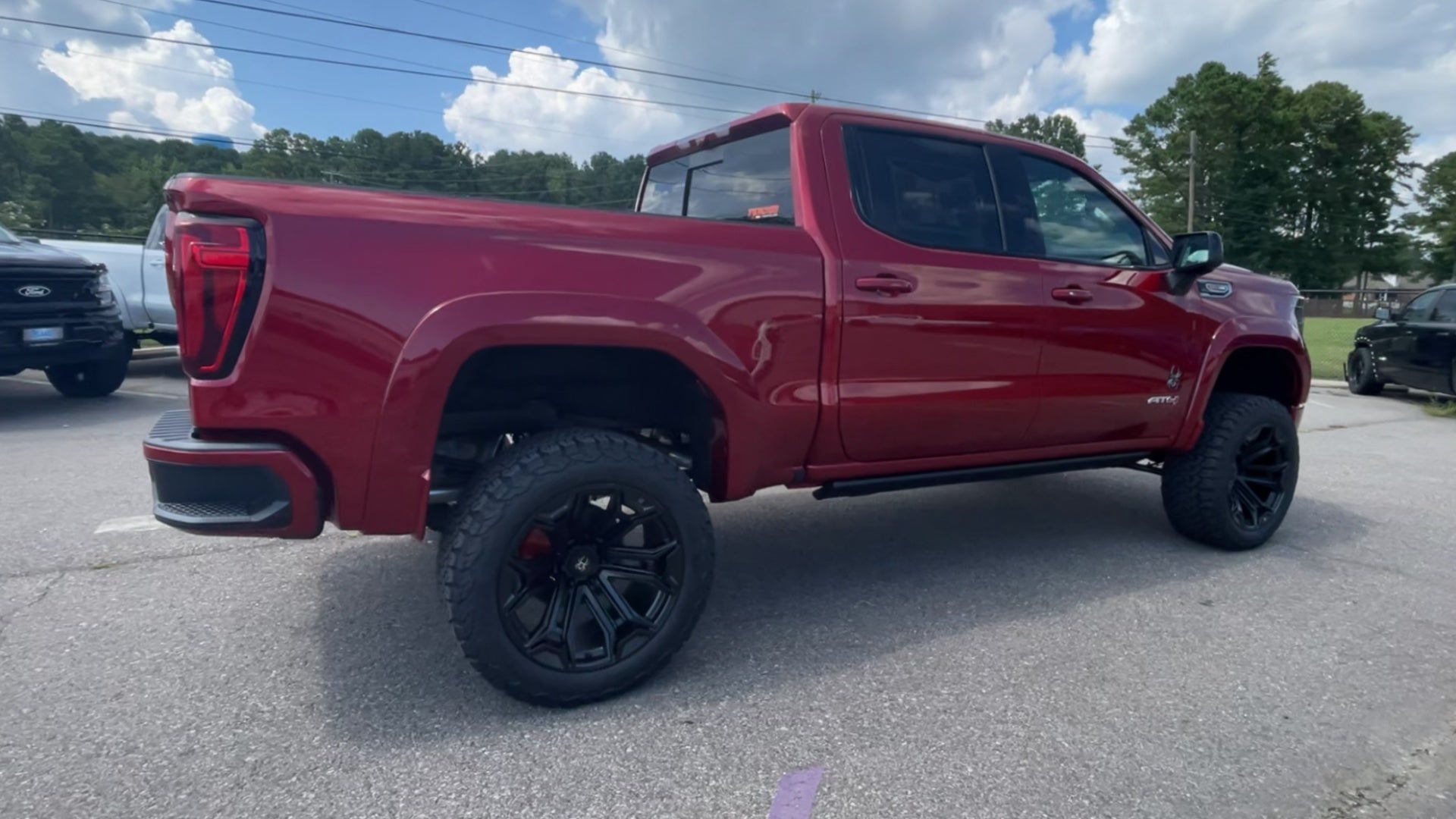 Vehicle Image 8