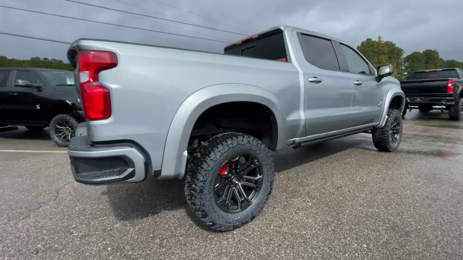 Vehicle Image 8