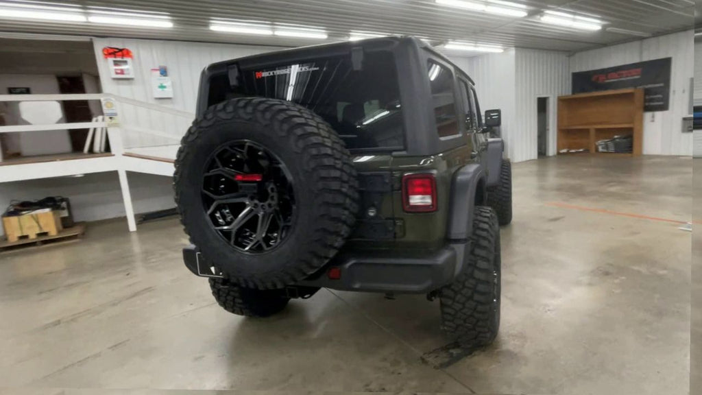 Vehicle Image 8