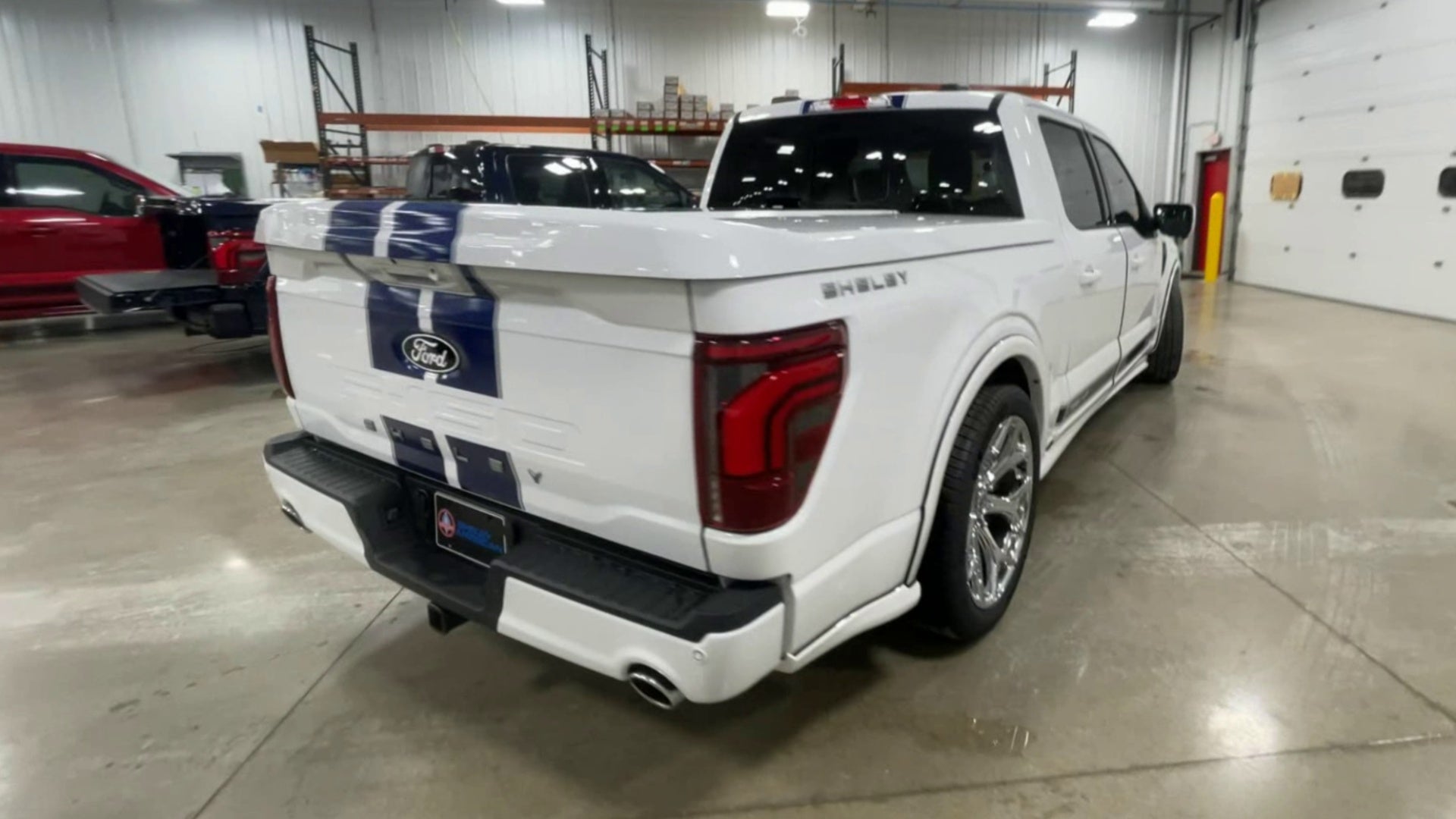 Vehicle Image 8
