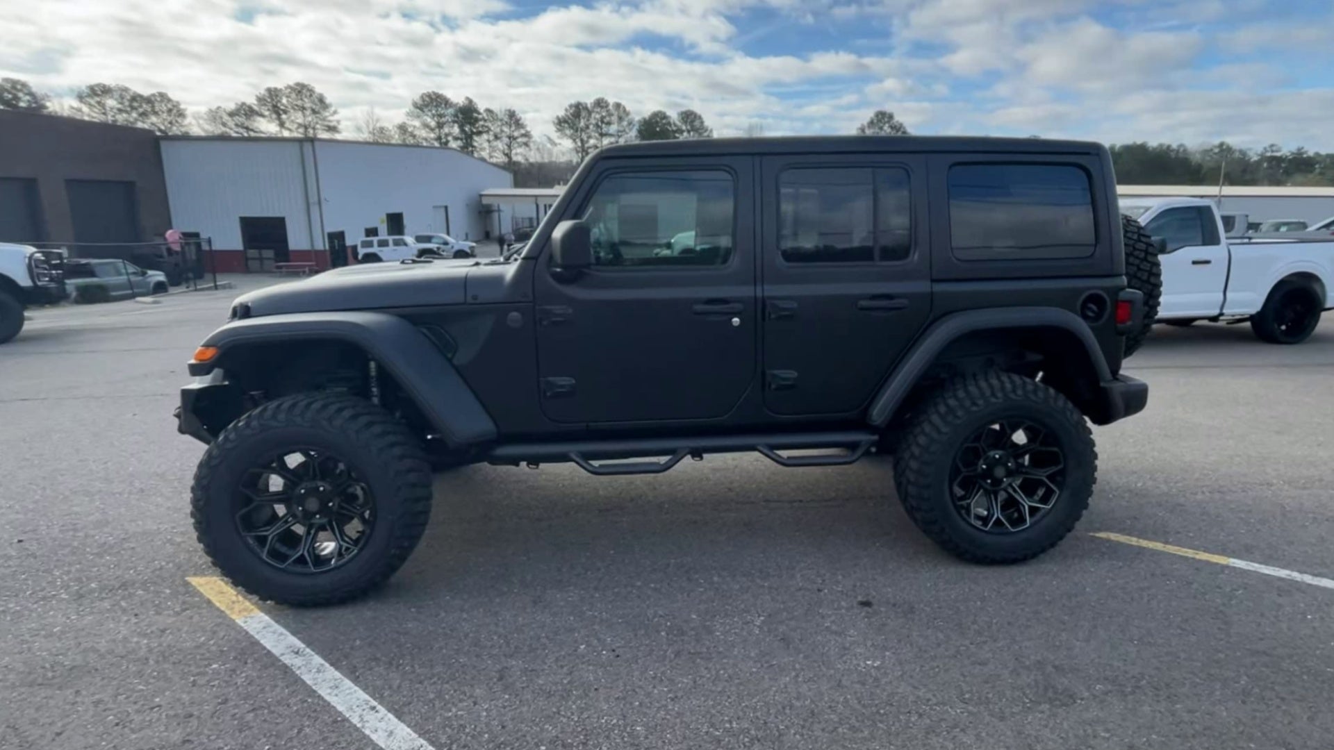 Vehicle Image 8