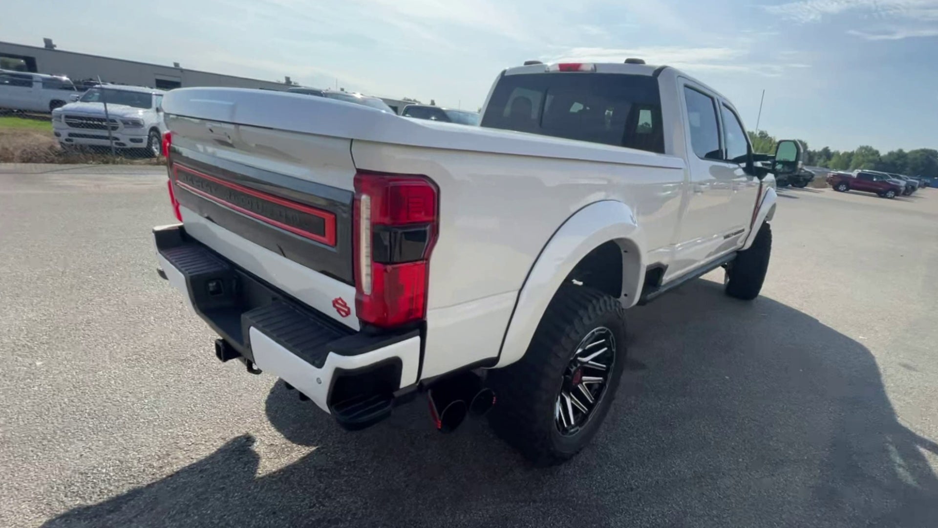 Vehicle Image 8