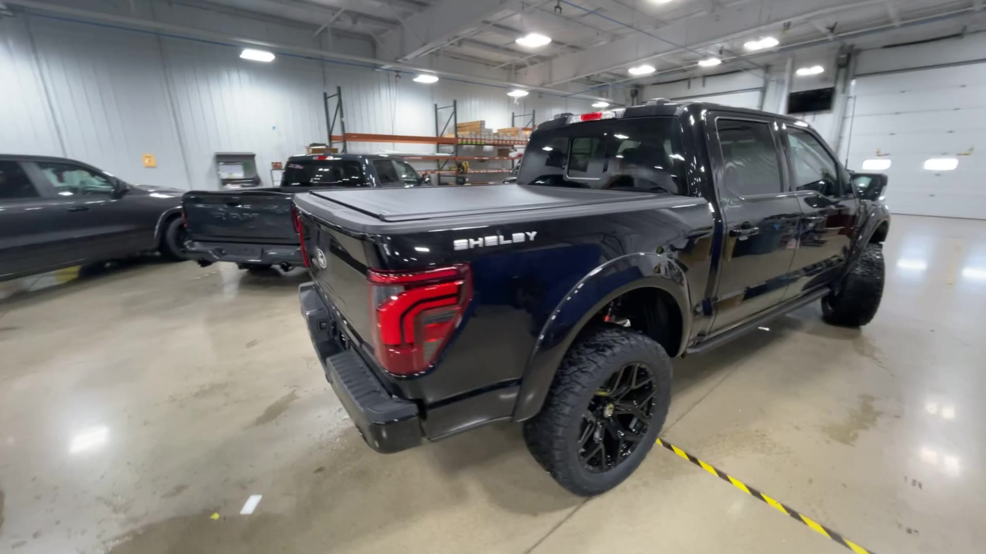 Vehicle Image 8