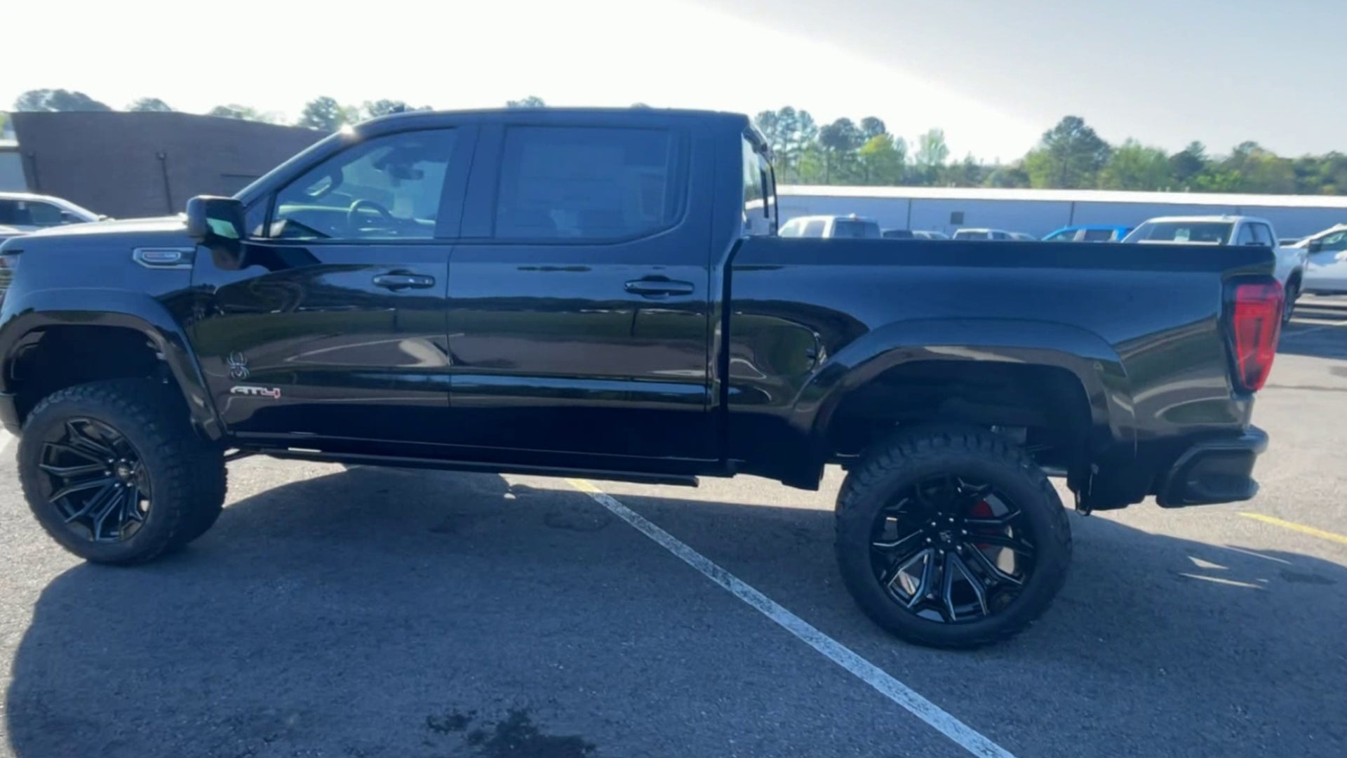 Vehicle Image 8