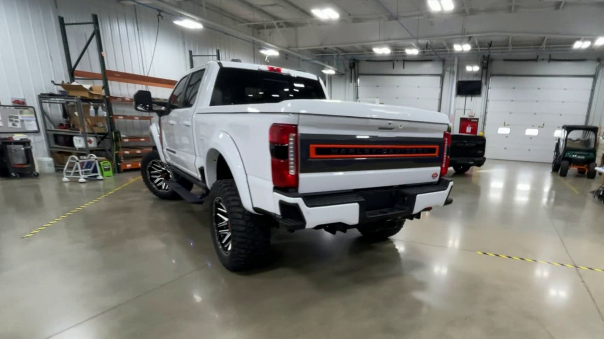 Vehicle Image 8