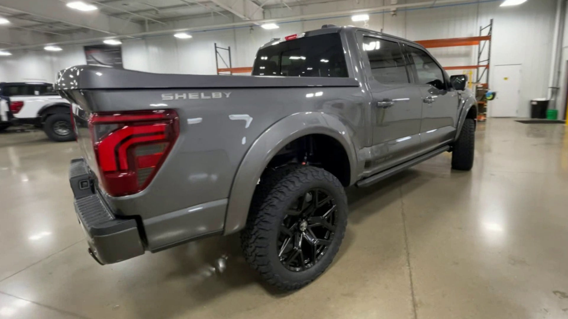 Vehicle Image 8
