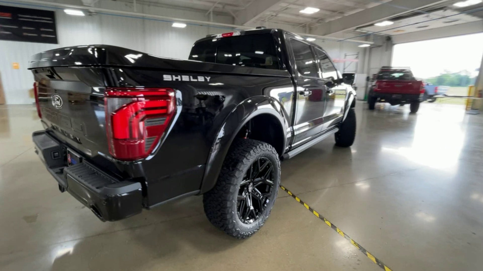 Vehicle Image 8