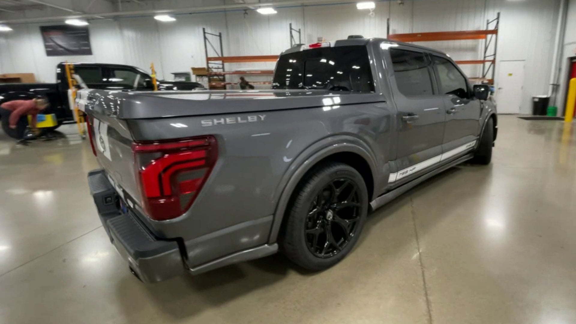Vehicle Image 8