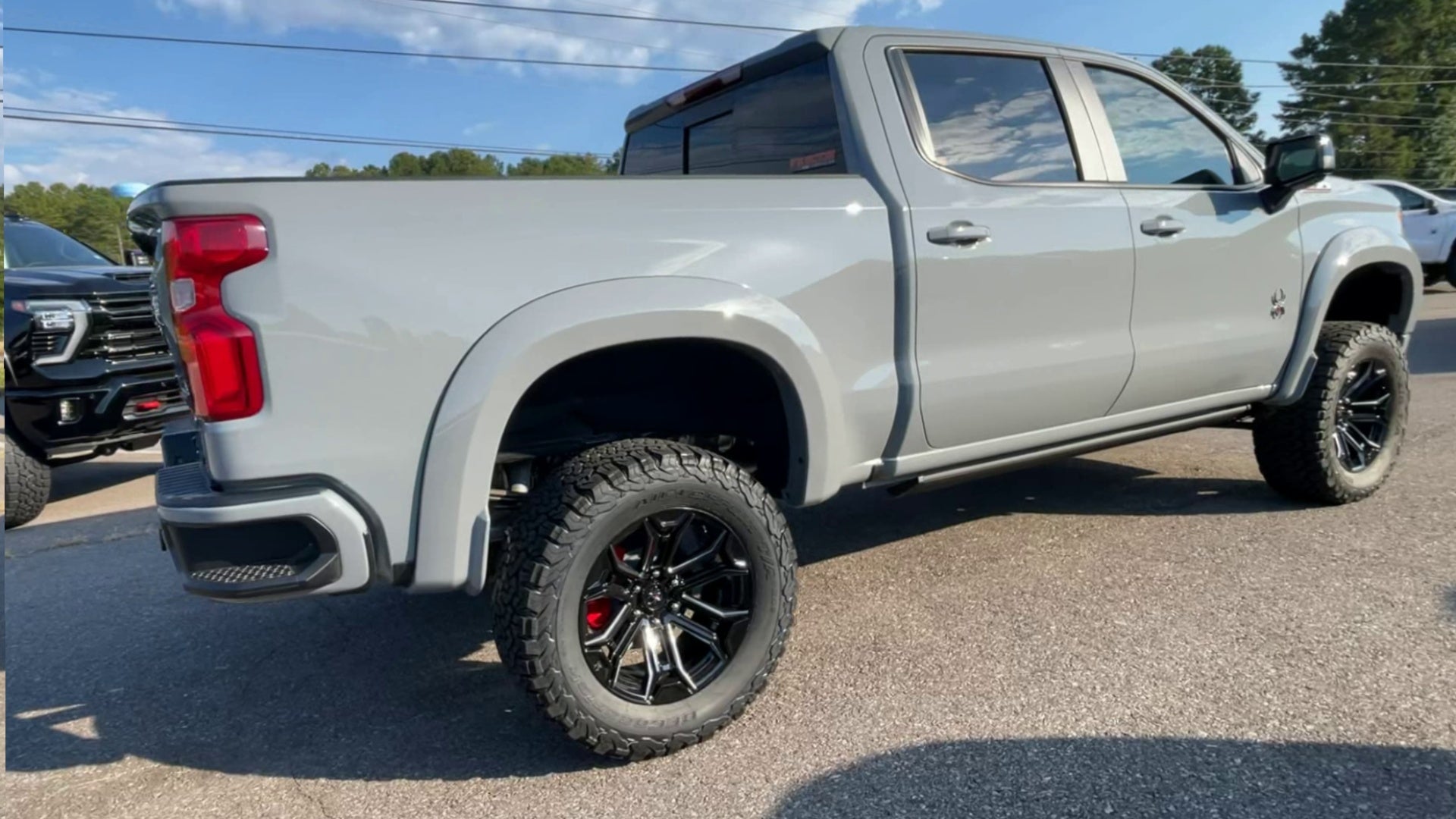 Vehicle Image 8