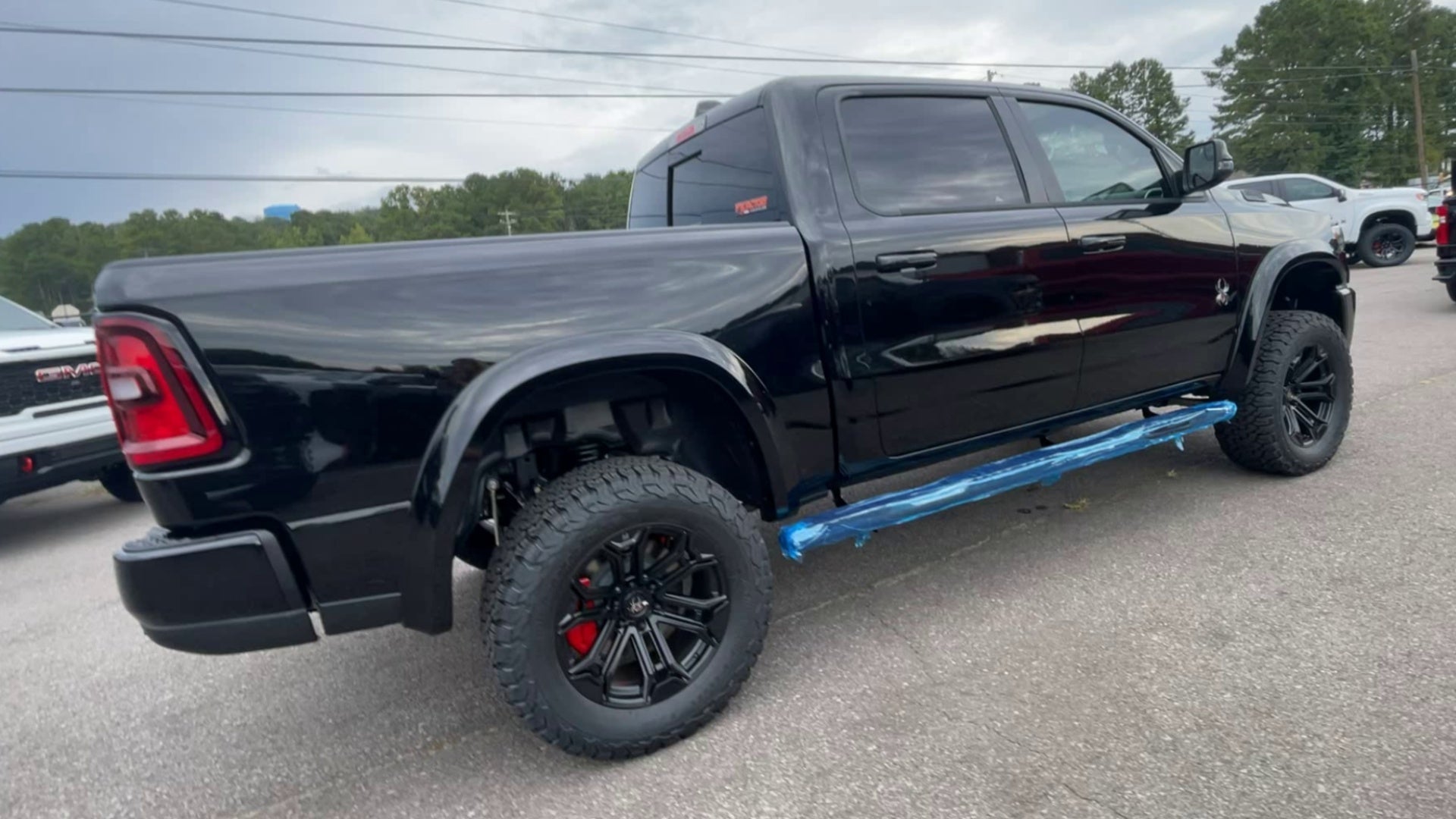 Vehicle Image 8