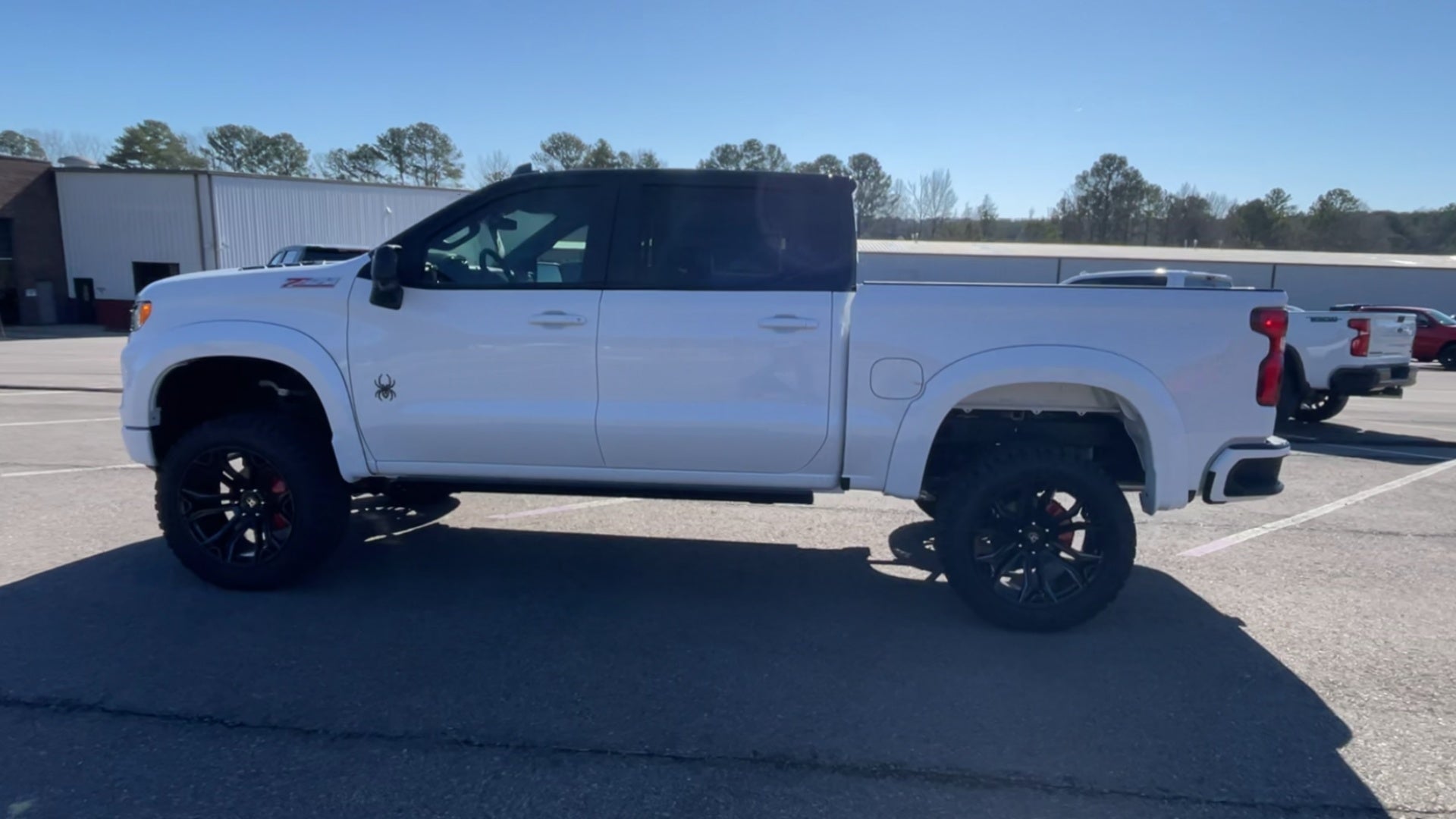 Vehicle Image 8