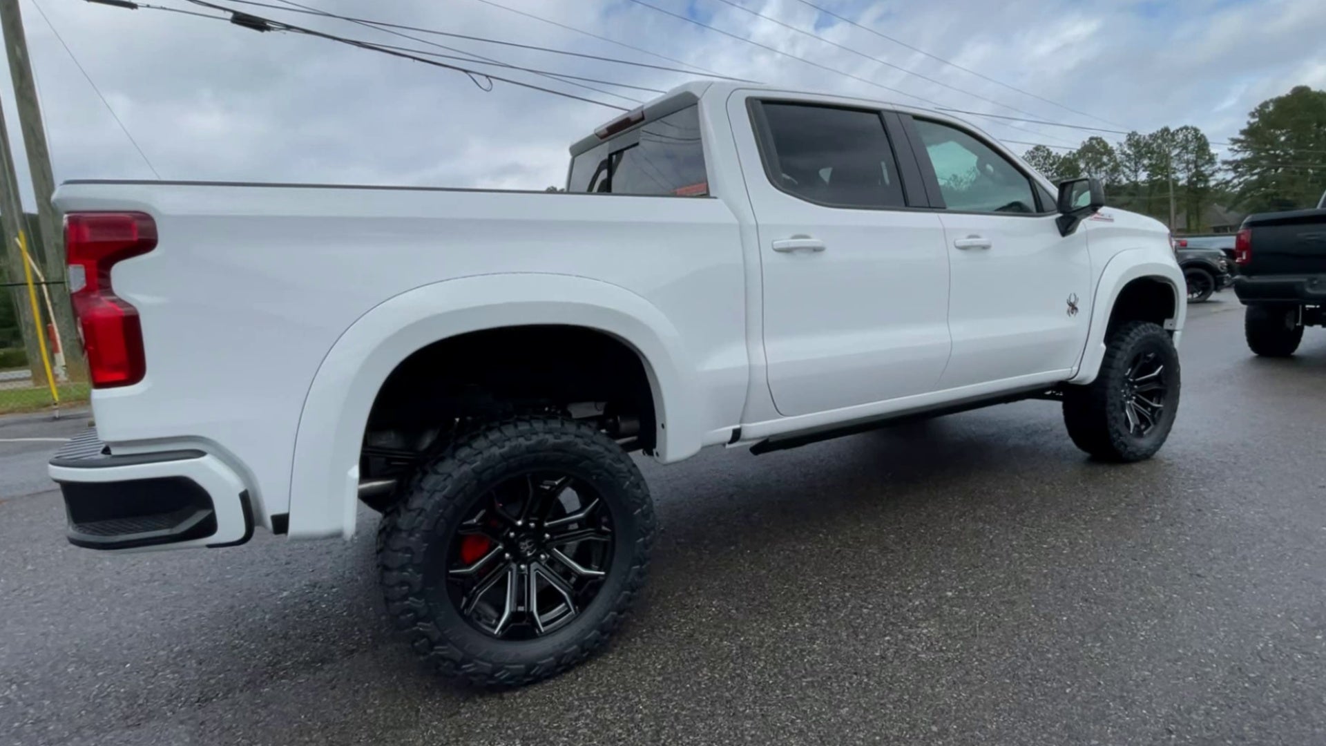 Vehicle Image 8