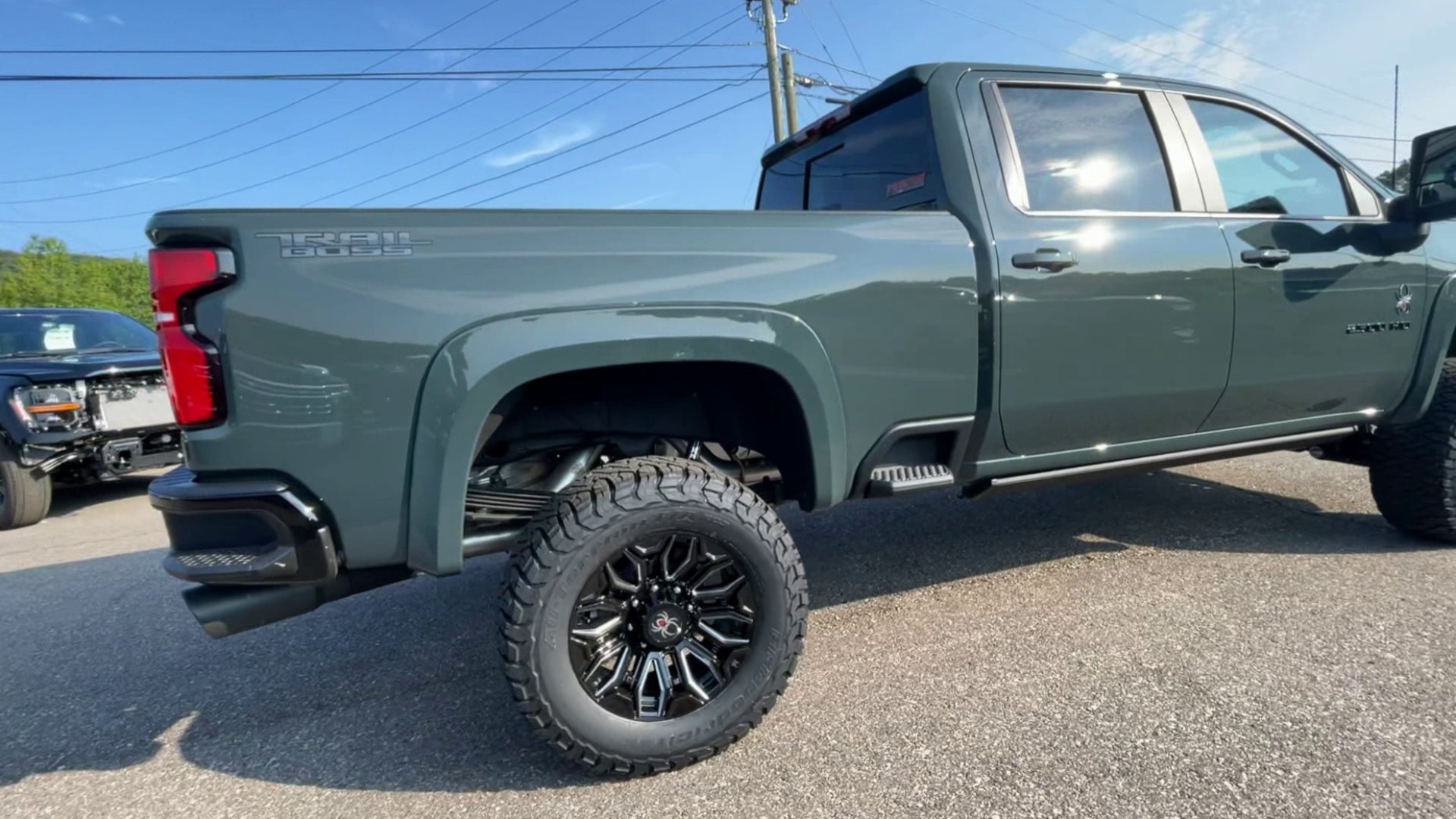 Vehicle Image 8