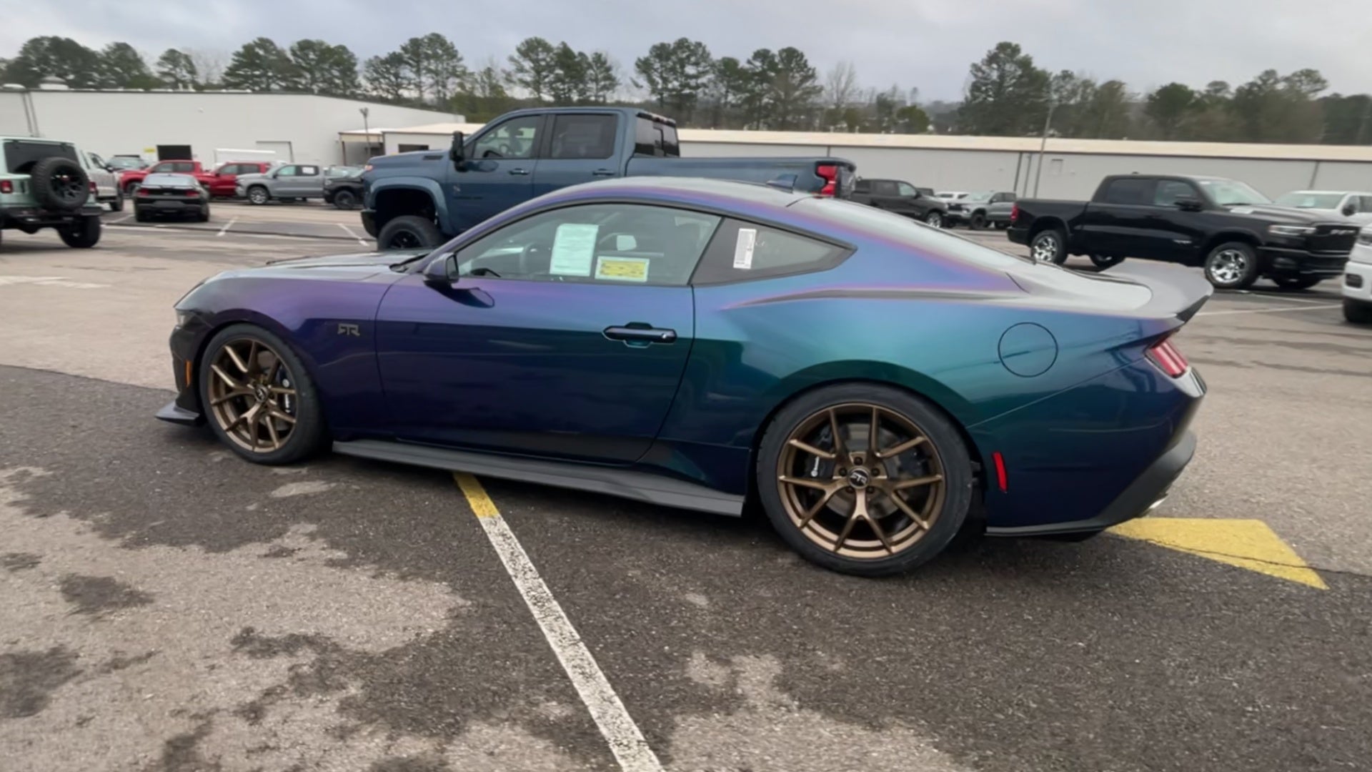 Vehicle Image 8