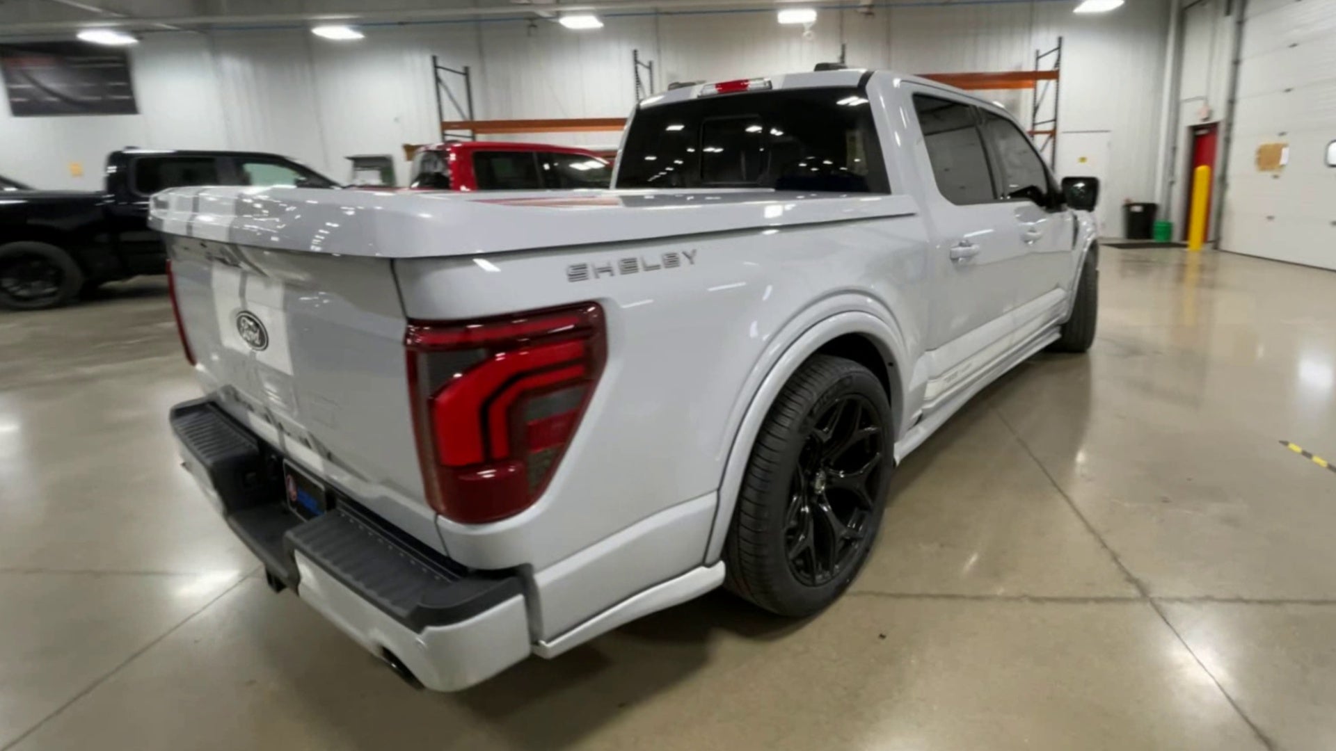 Vehicle Image 8
