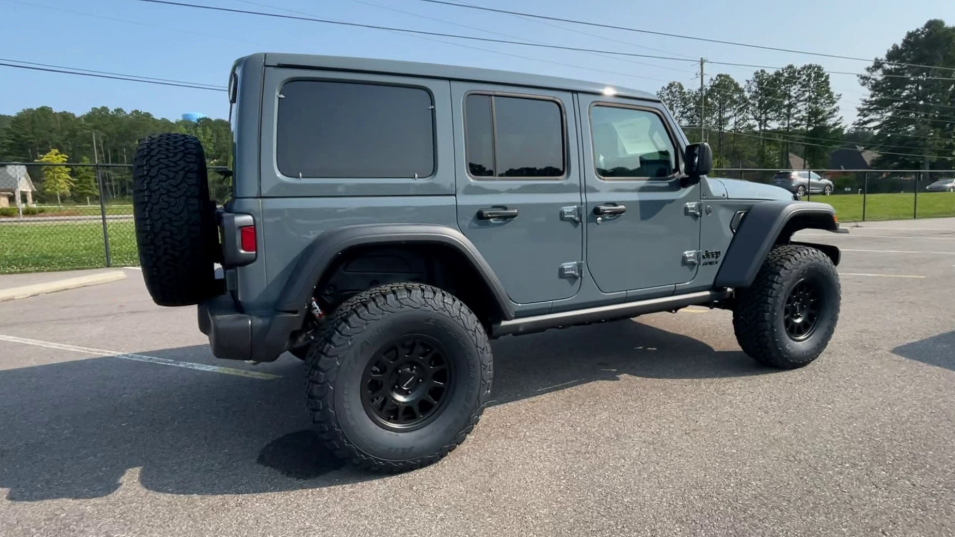 Vehicle Image 8