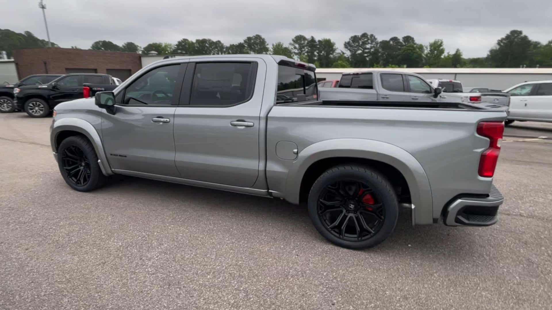 Vehicle Image 8