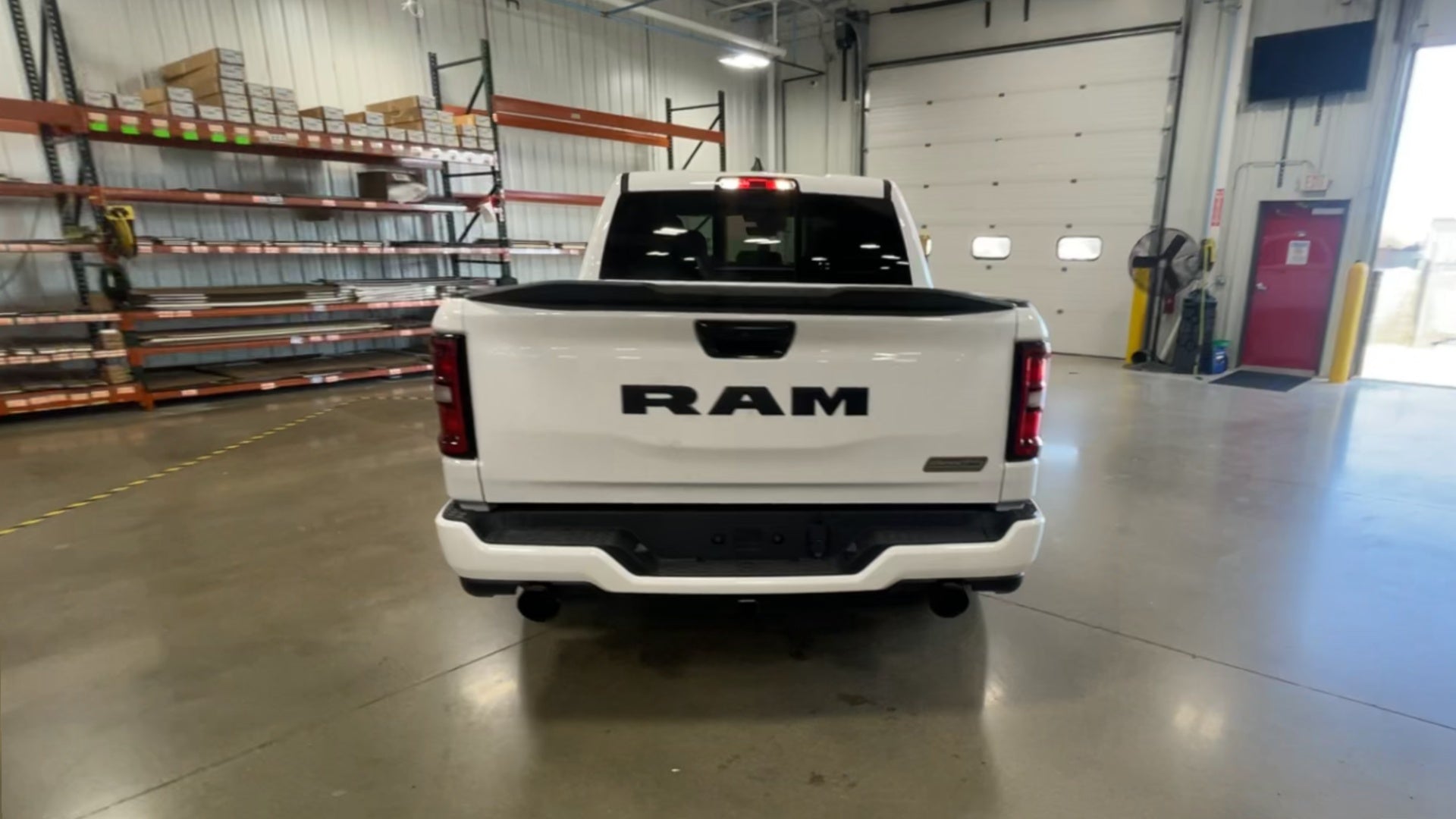 Vehicle Image 8
