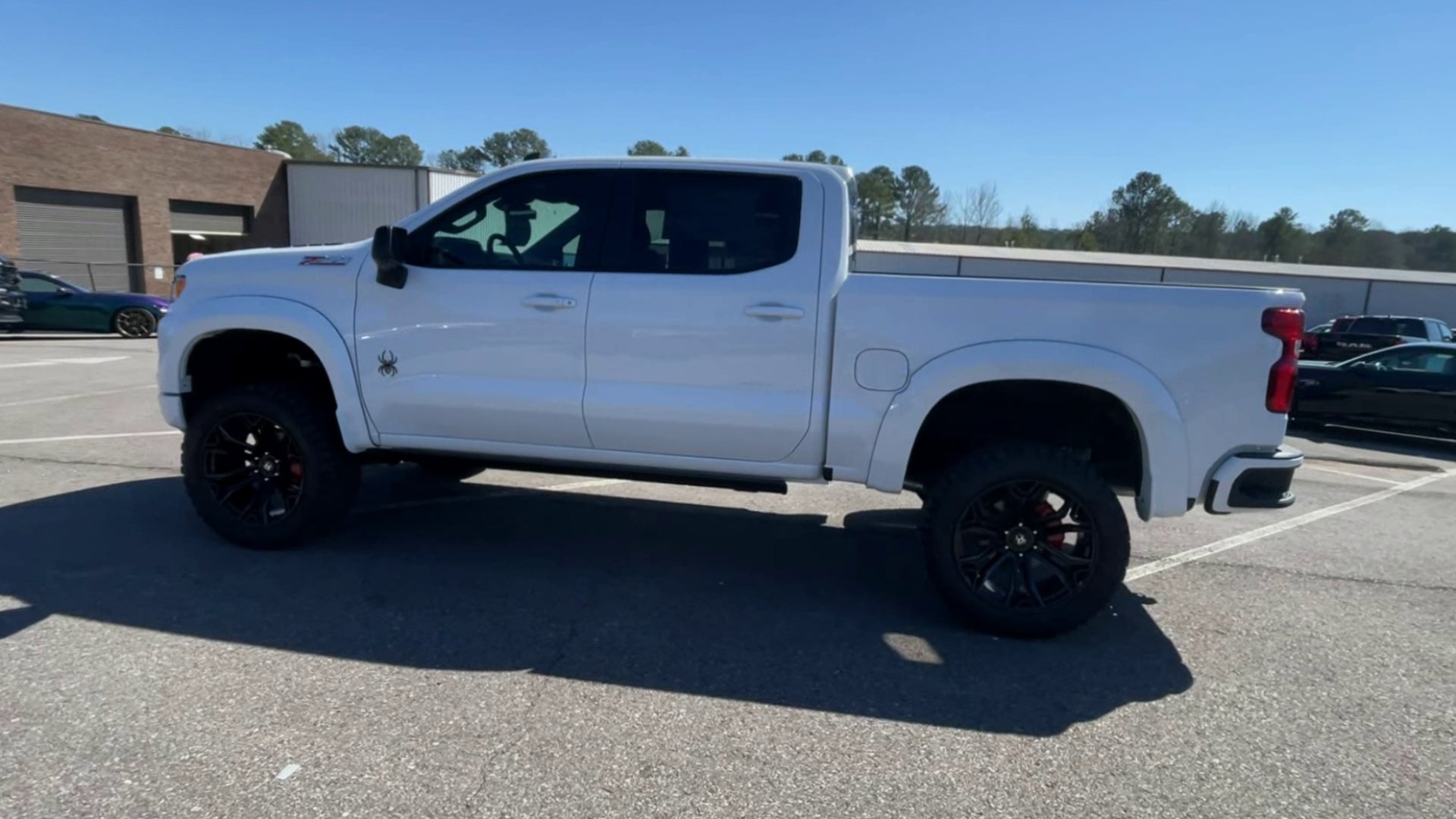 Vehicle Image 8