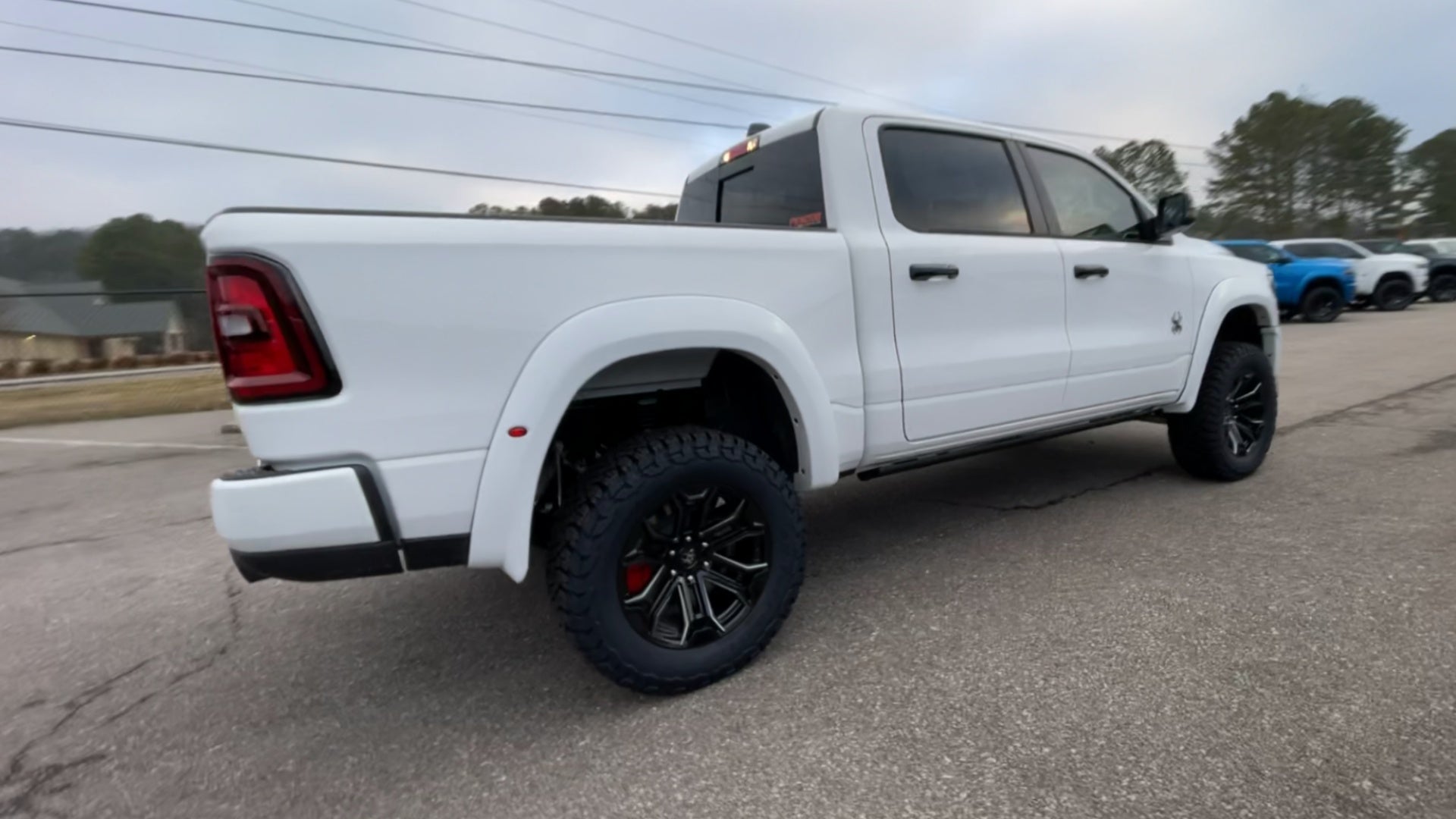 Vehicle Image 8