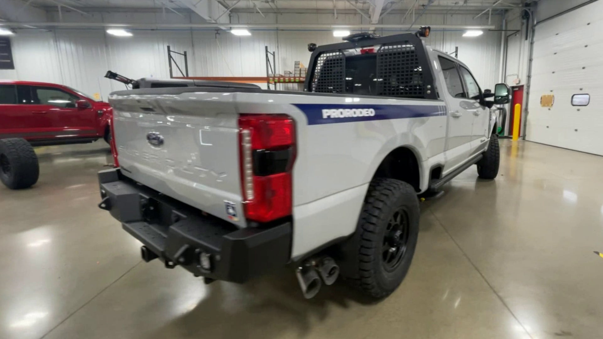 Vehicle Image 8