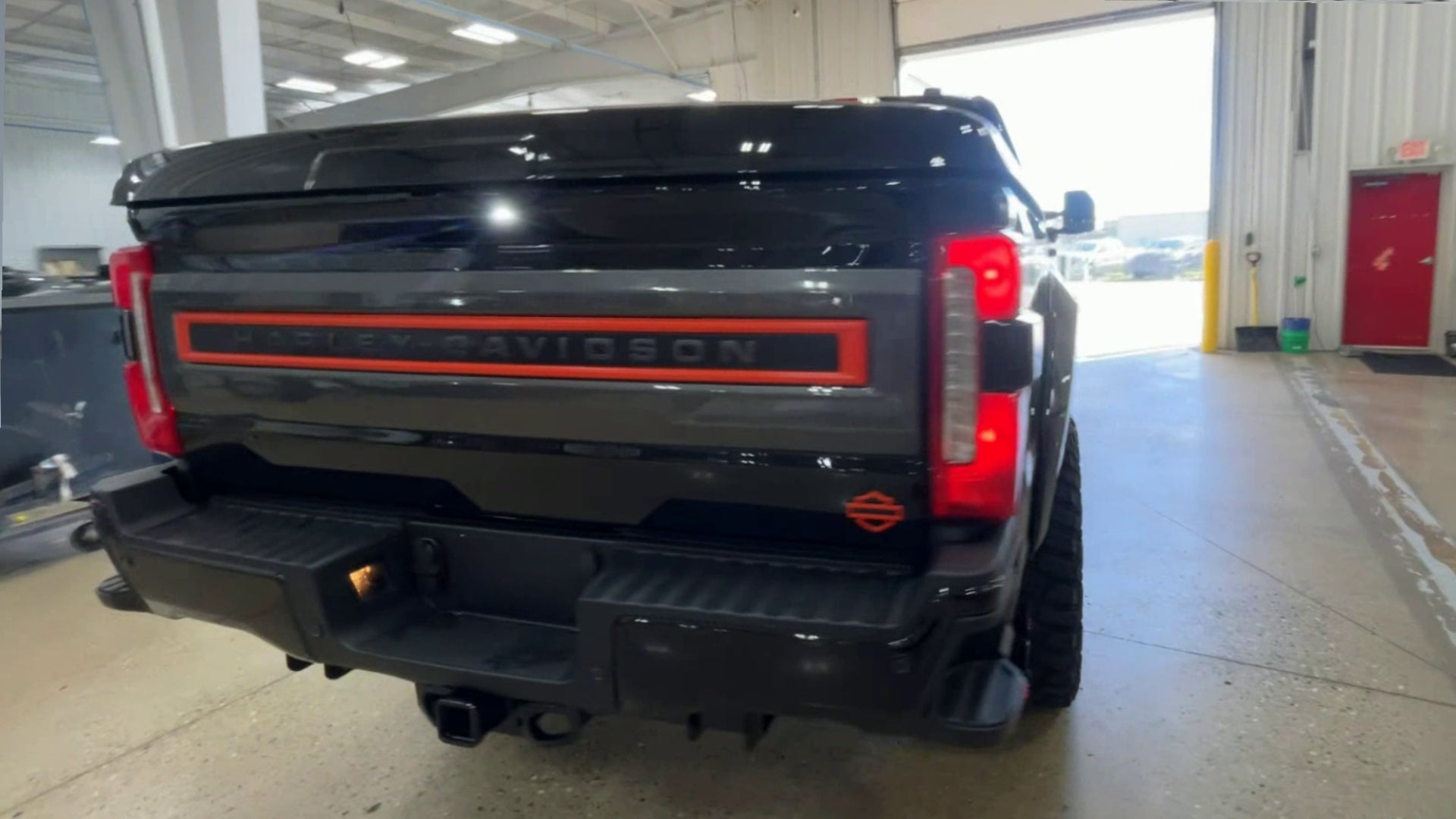 Vehicle Image 8