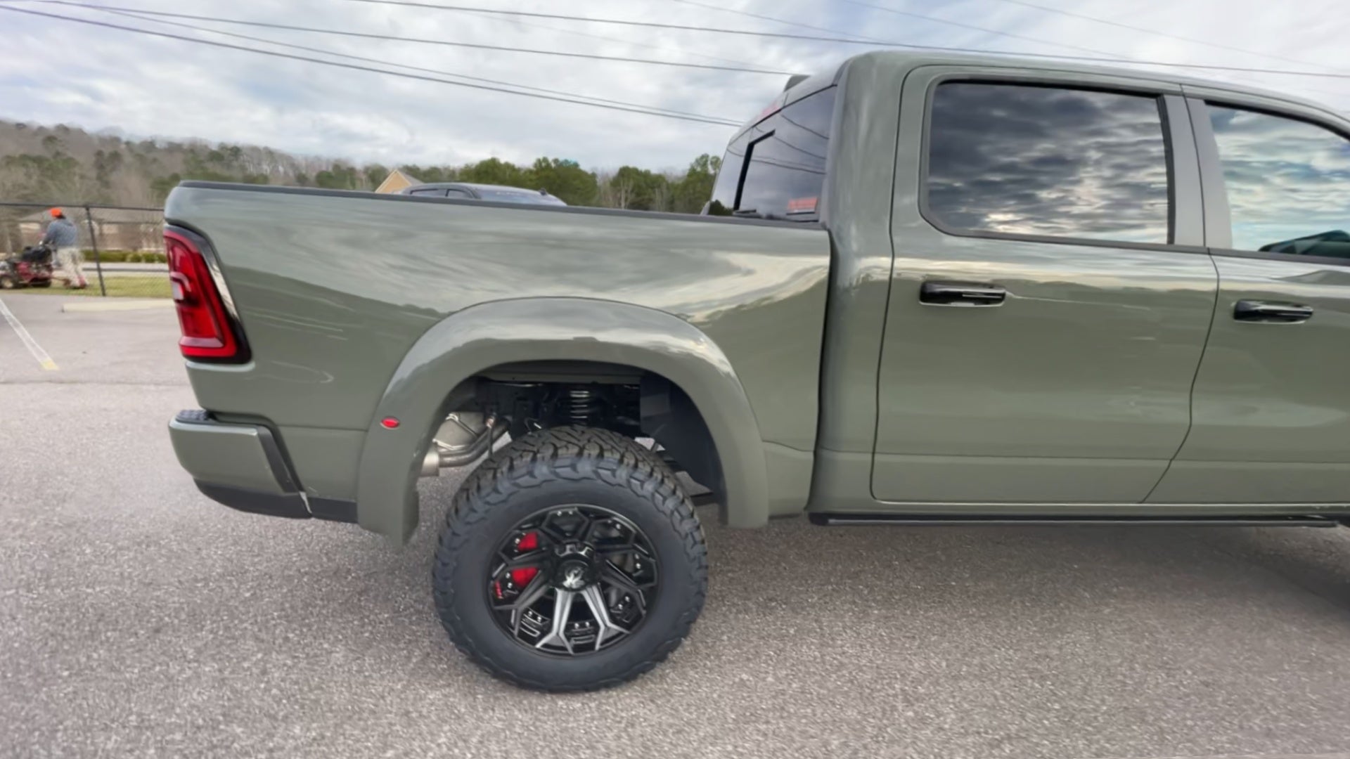 Vehicle Image 8