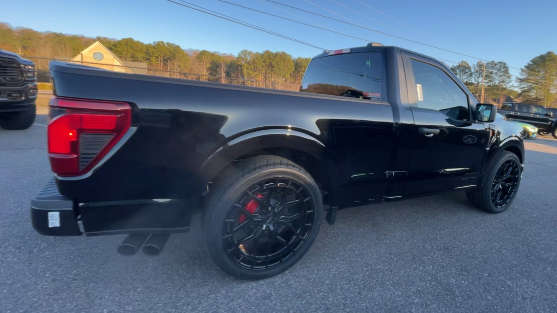 Vehicle Image 8